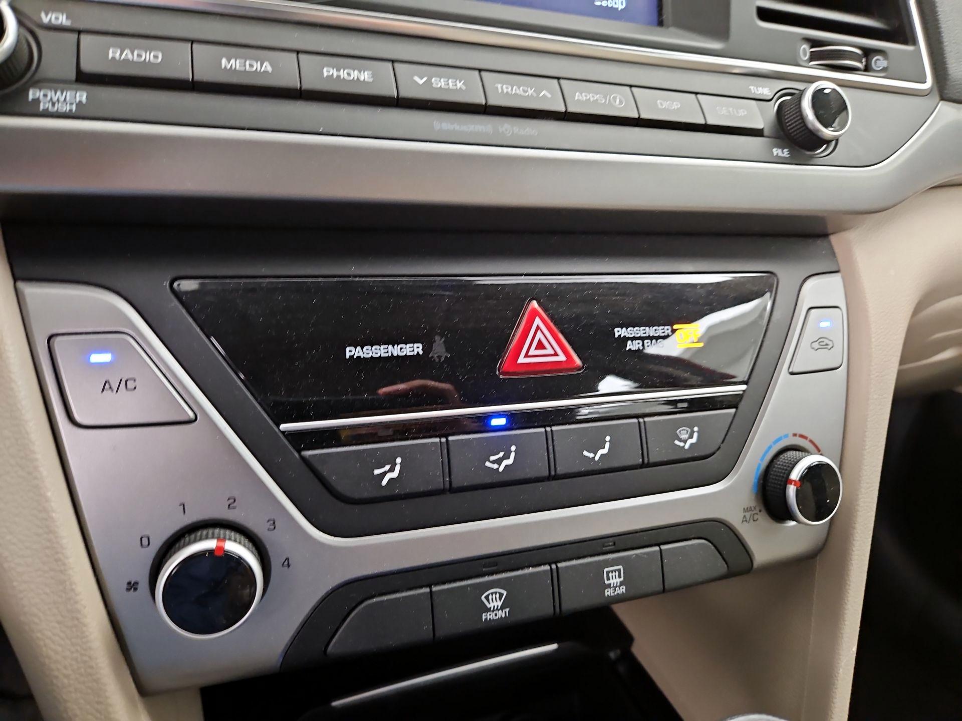 Thumbnail: 2018 Hyundai Elantra - 16