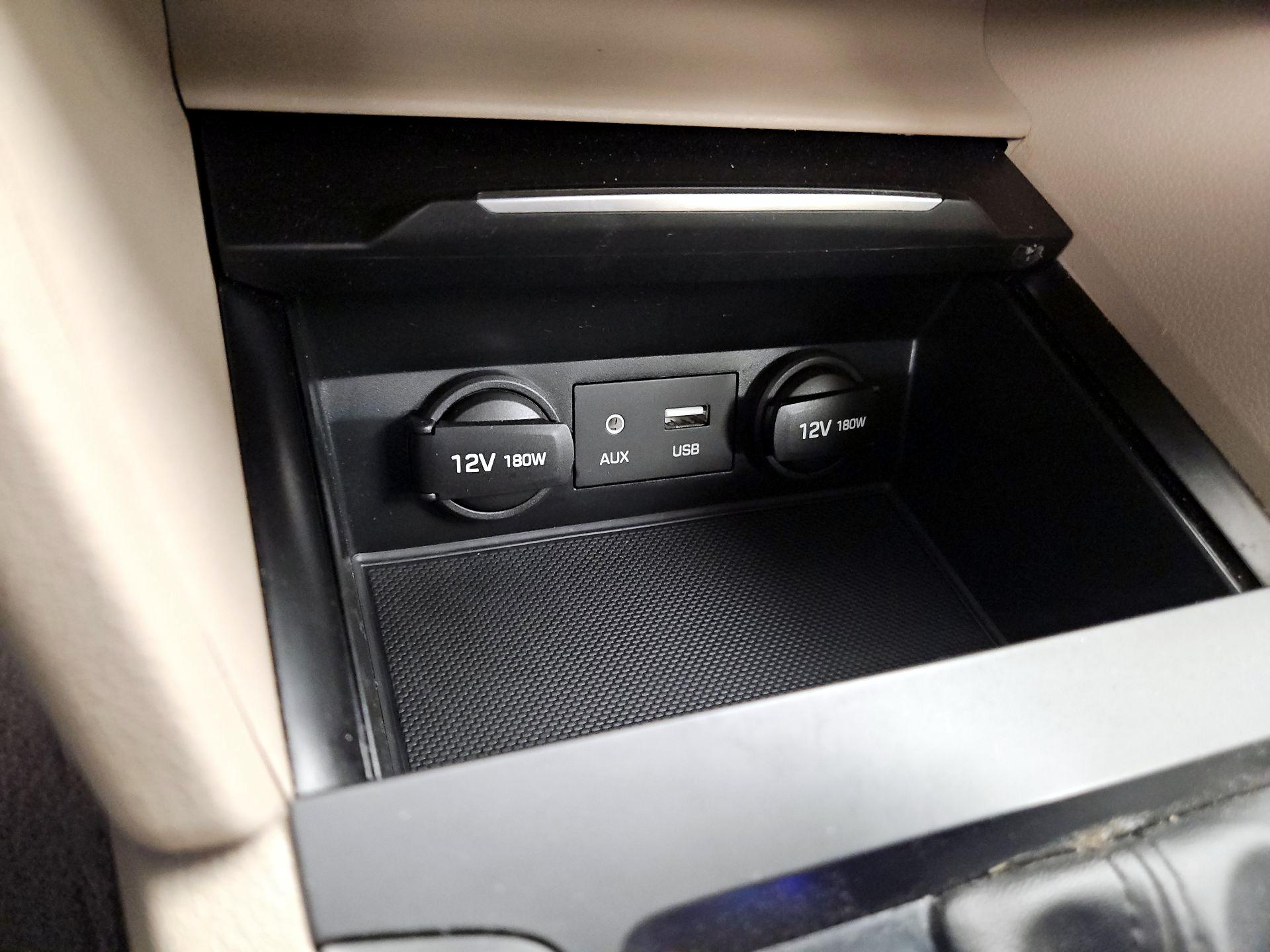 Thumbnail: 2018 Hyundai Elantra - 18
