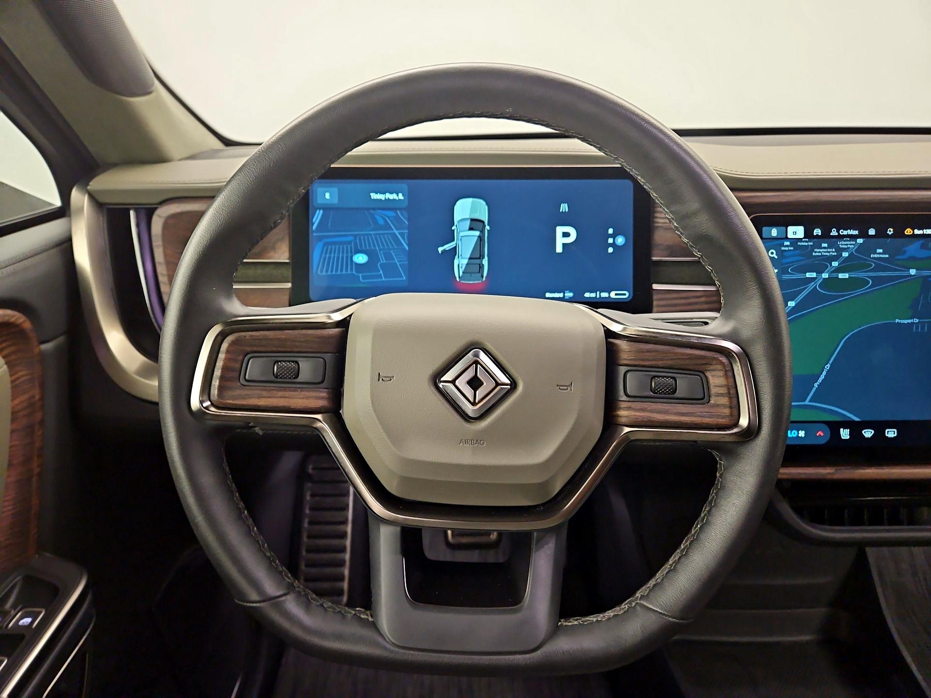 Thumbnail: 2023 Rivian R1S - 10