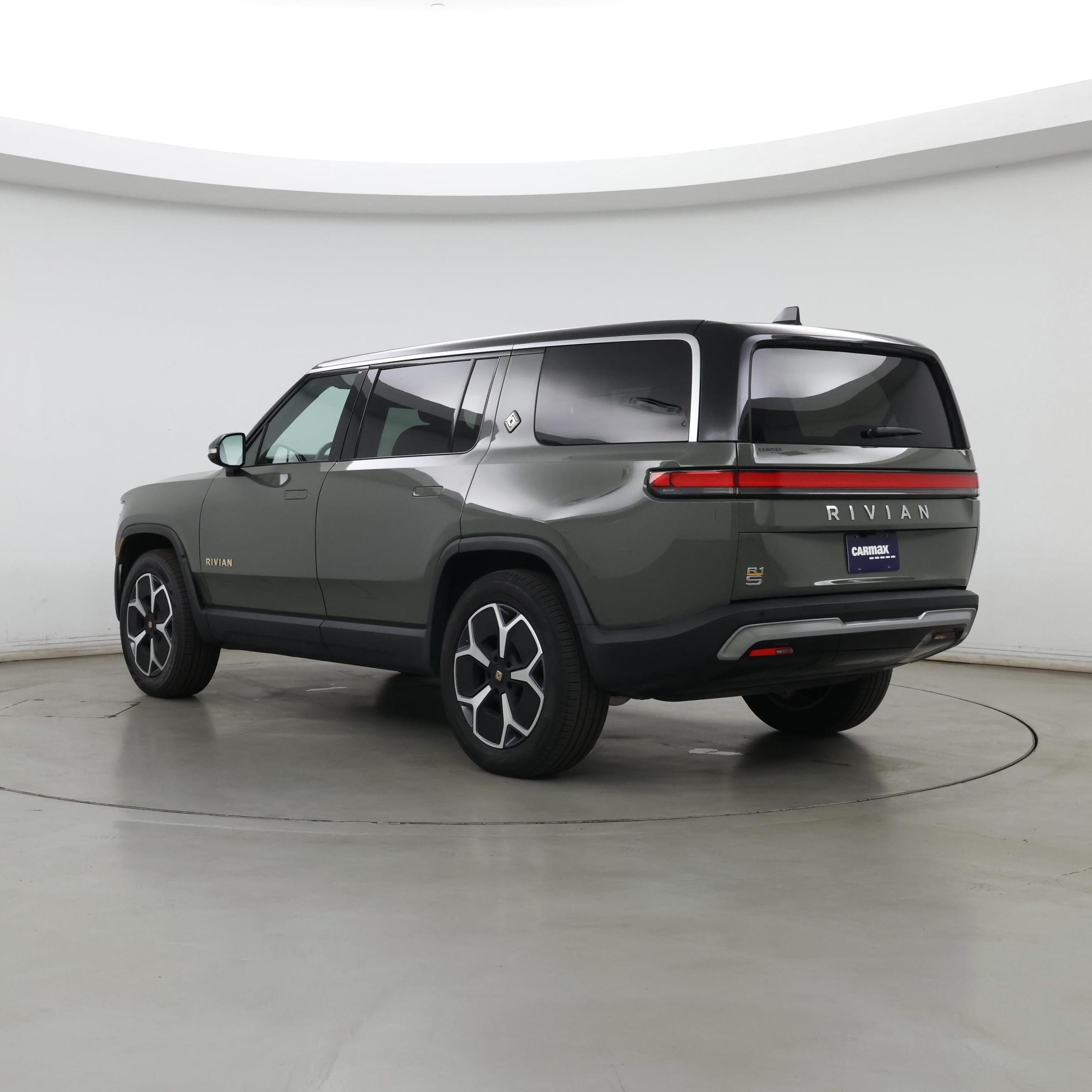 Thumbnail: 2023 Rivian R1S - 2