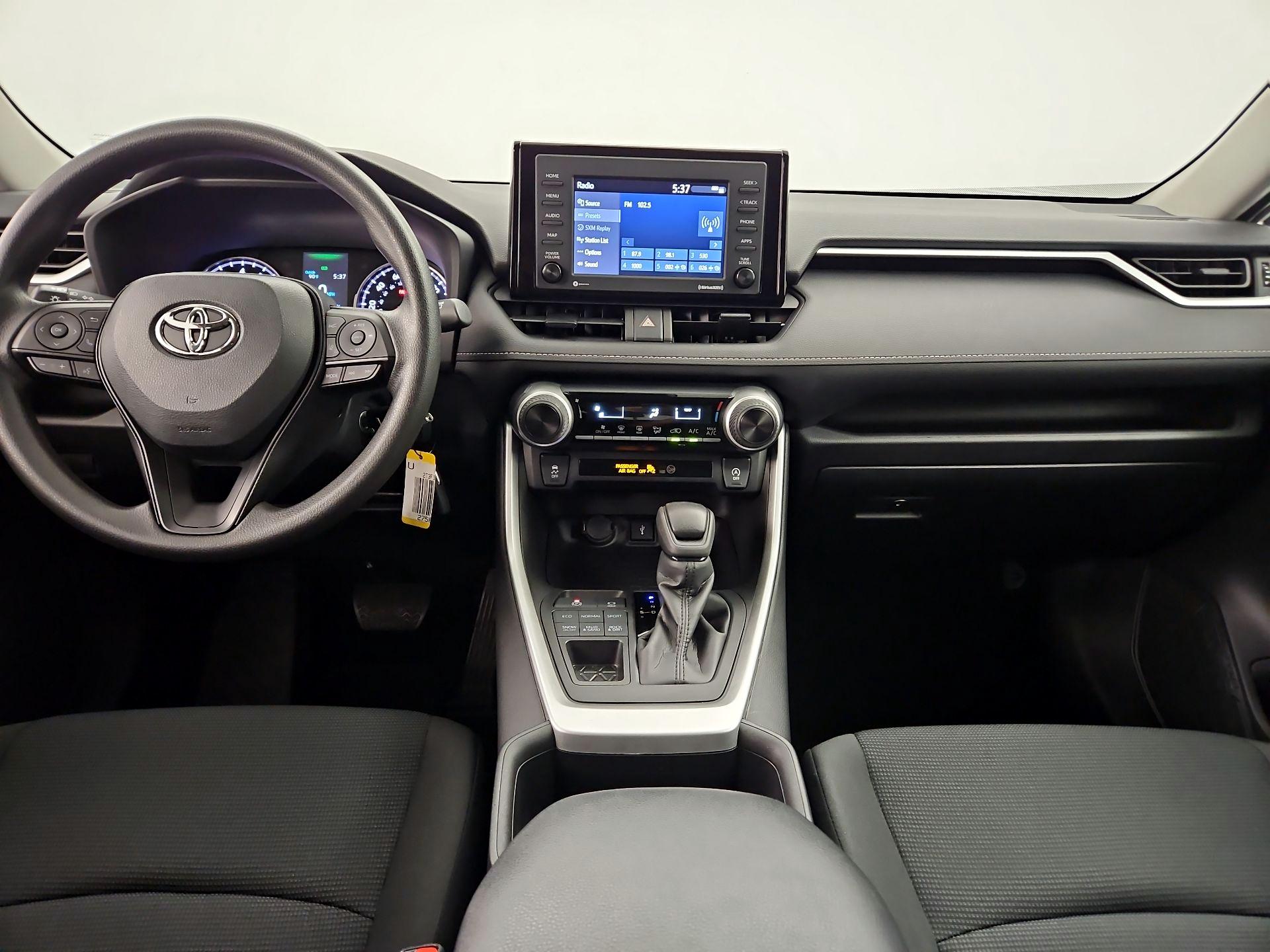 Thumbnail: 2022 Toyota RAV4 - 9