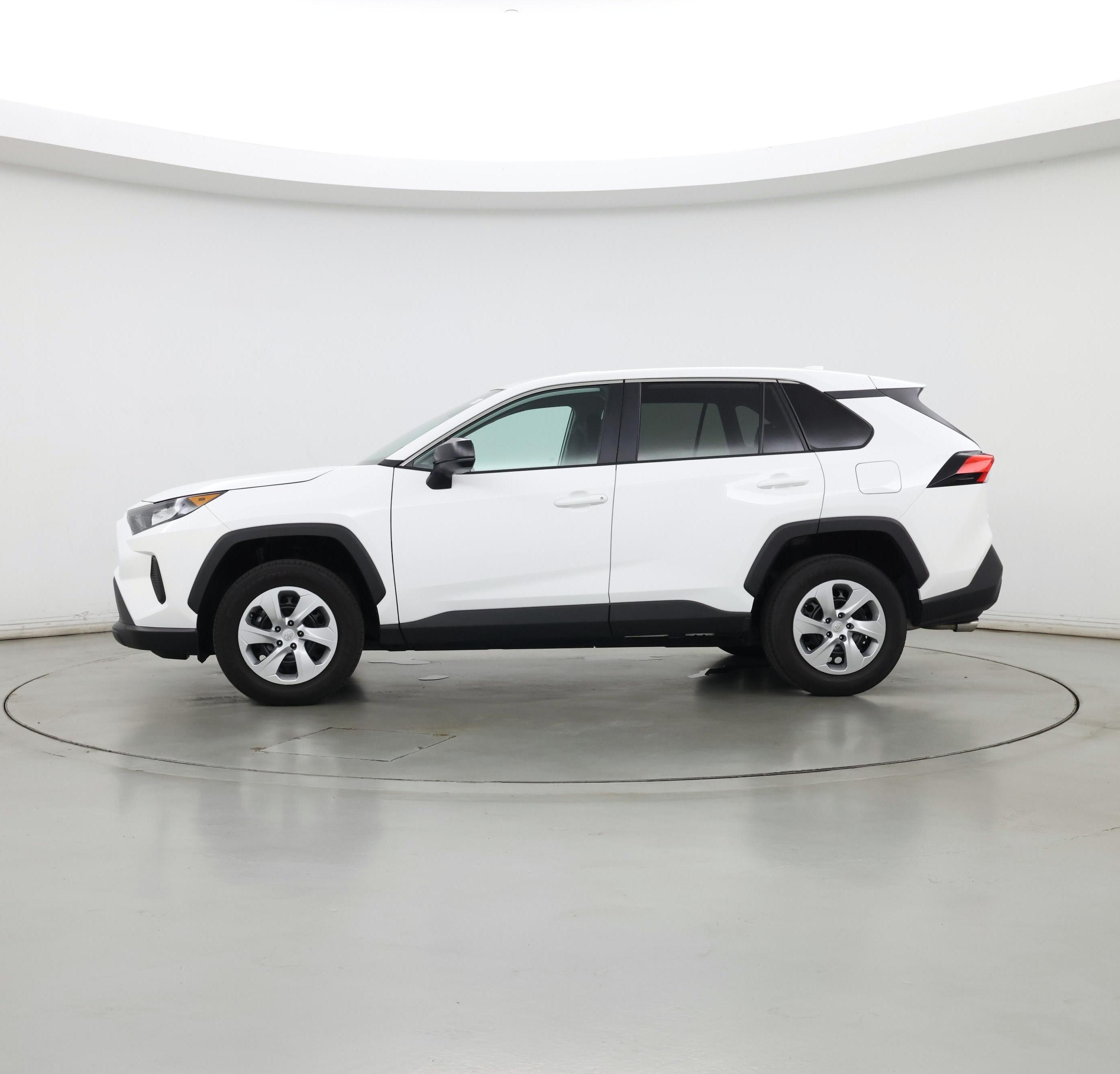 Thumbnail: 2022 Toyota RAV4 - 3