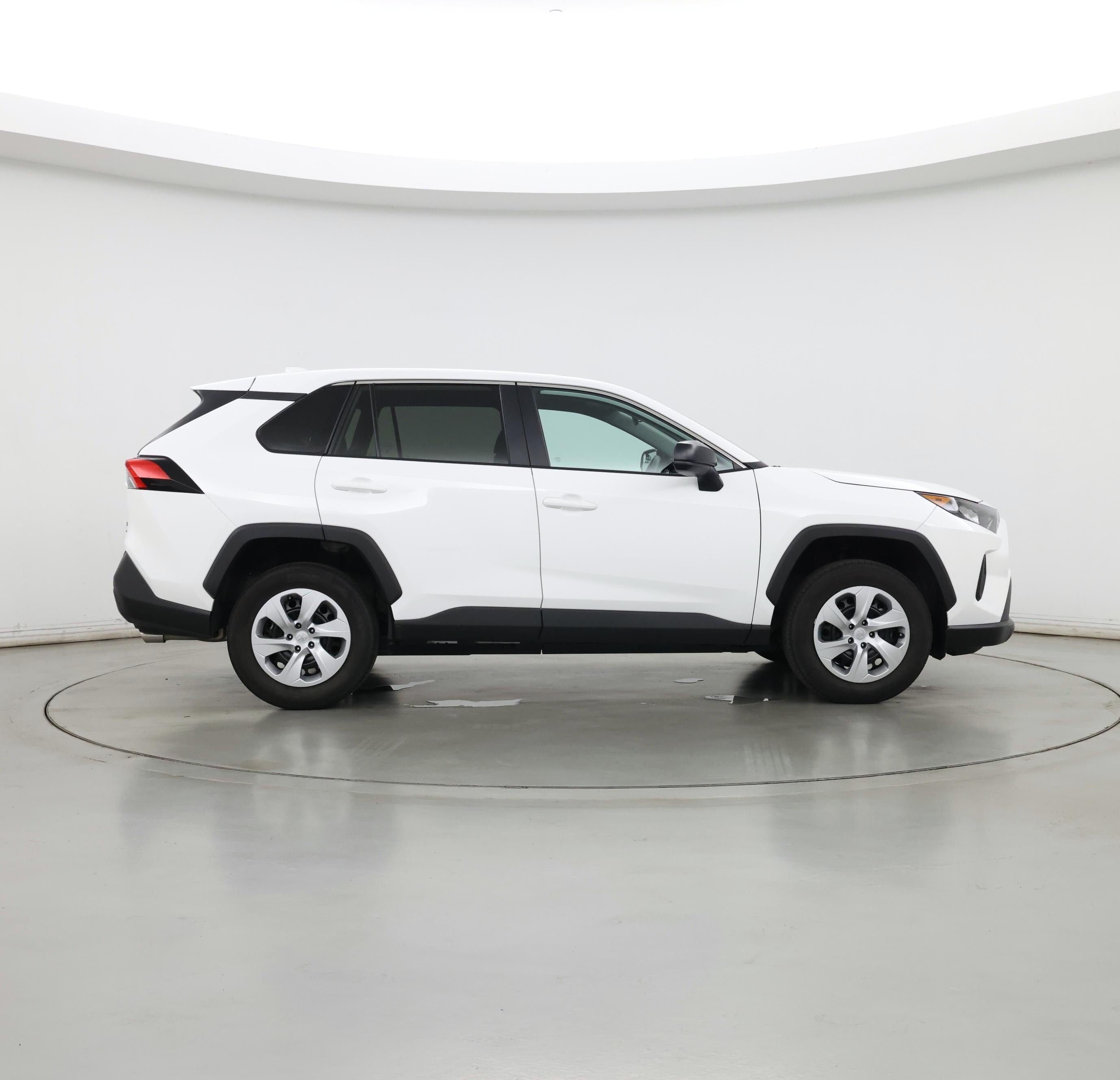 Thumbnail: 2022 Toyota RAV4 - 7