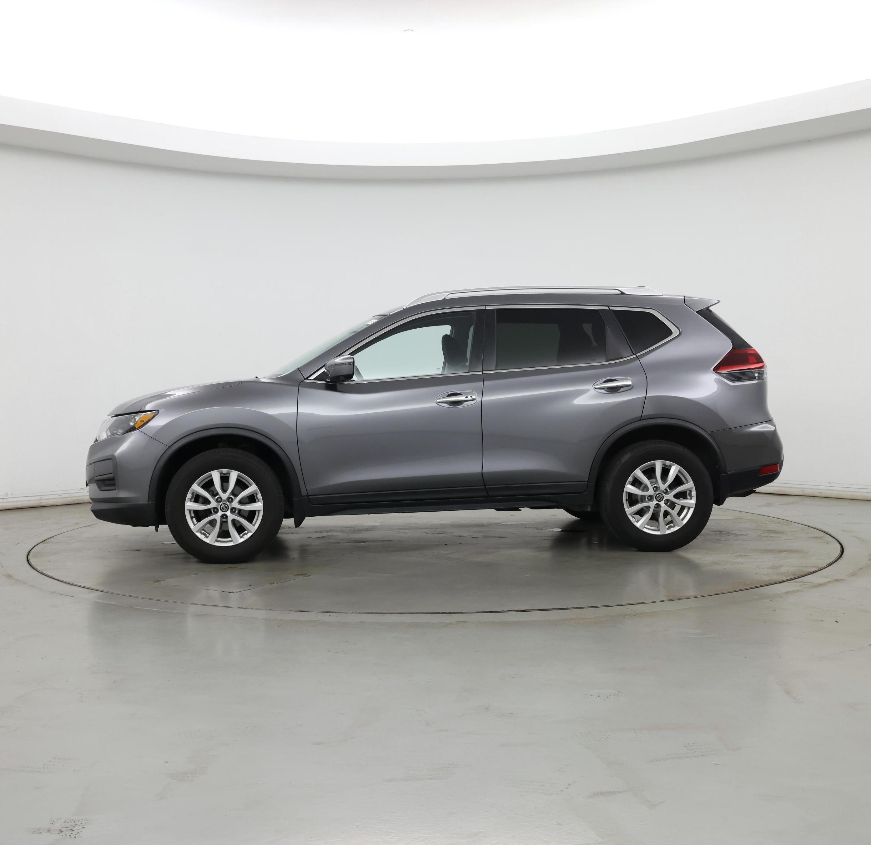 Thumbnail: 2018 Nissan Rogue - 3