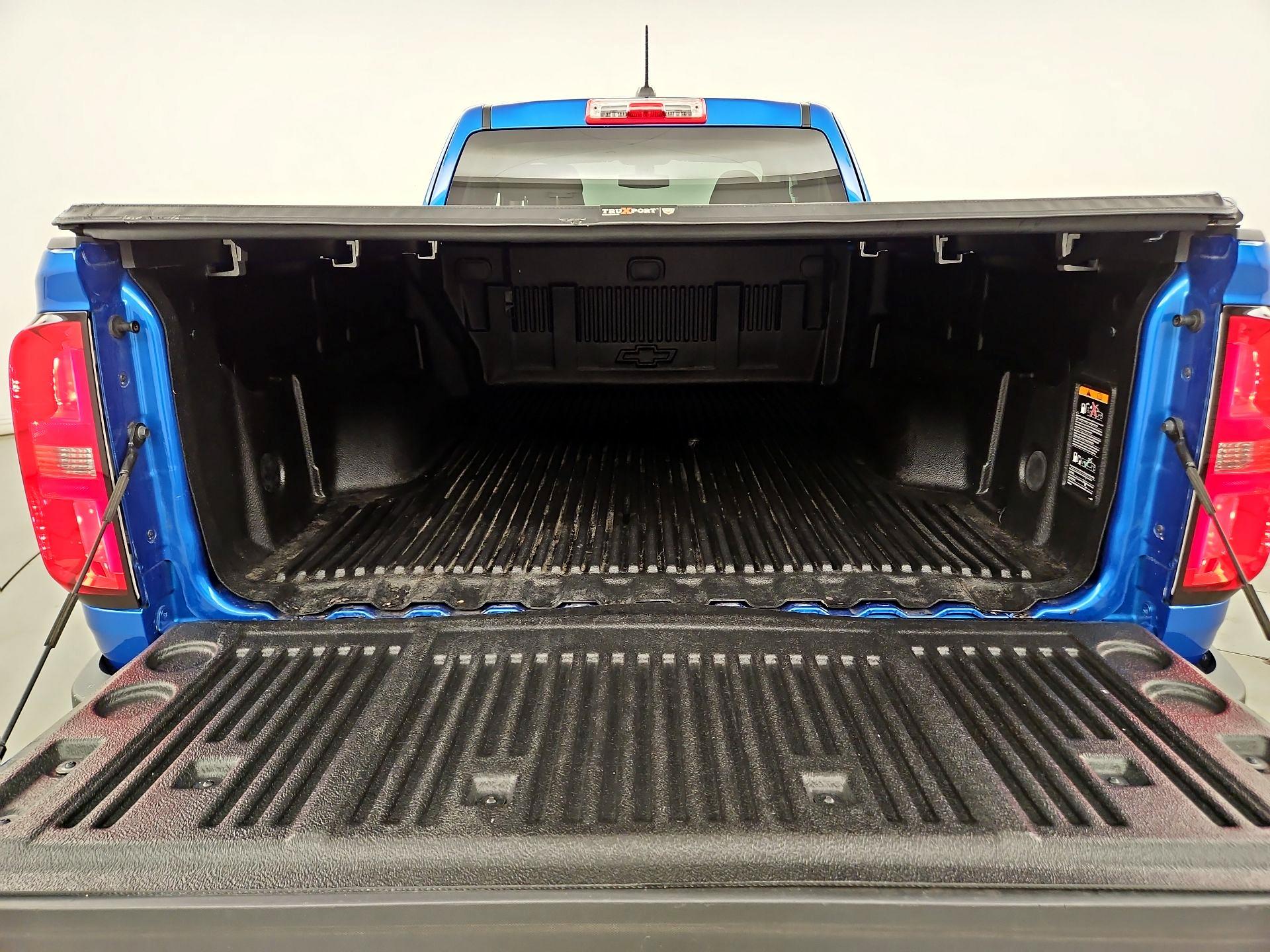Thumbnail: 2022 Chevrolet Colorado - 20