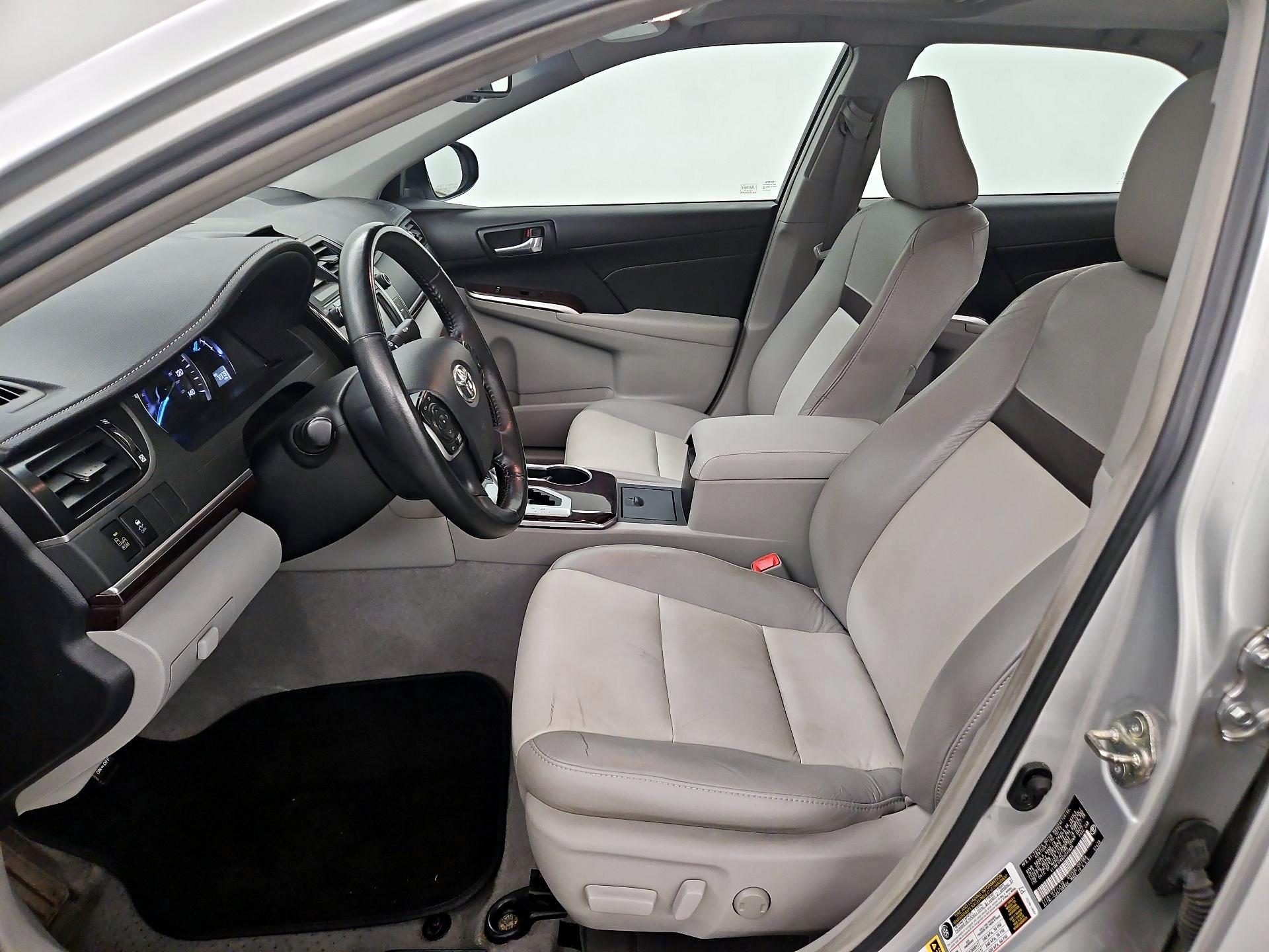 Thumbnail: 2014 Toyota Camry - 11