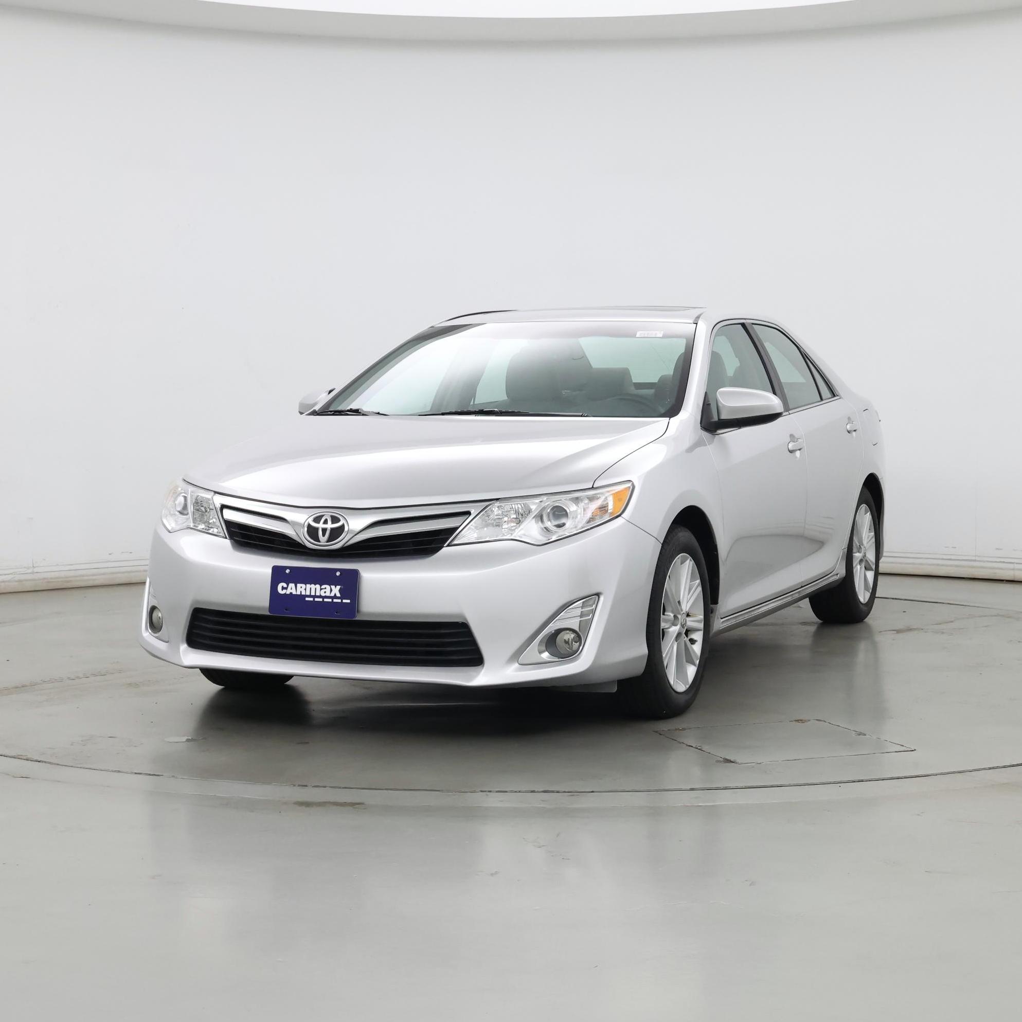 Thumbnail: 2014 Toyota Camry - 4