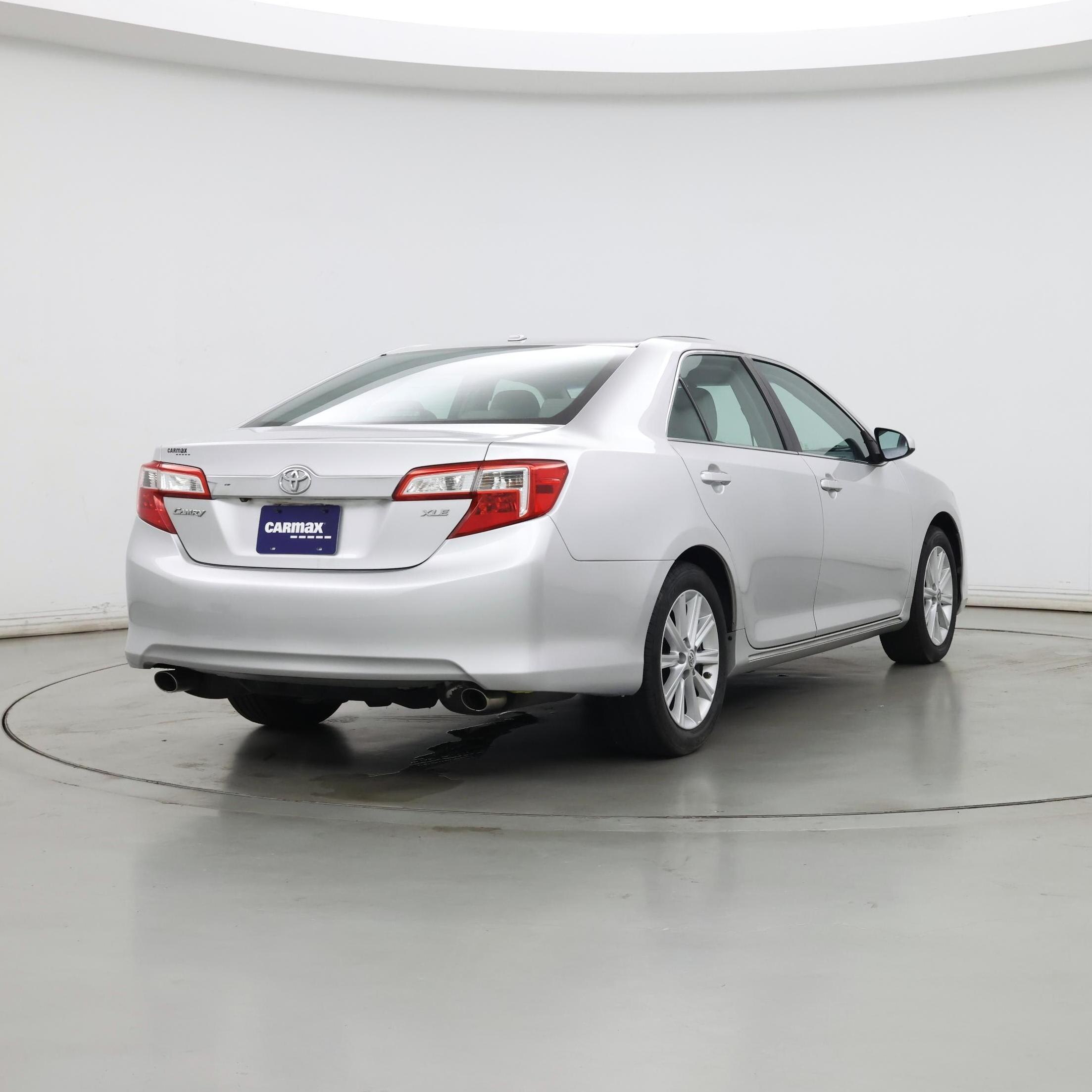 Thumbnail: 2014 Toyota Camry - 8