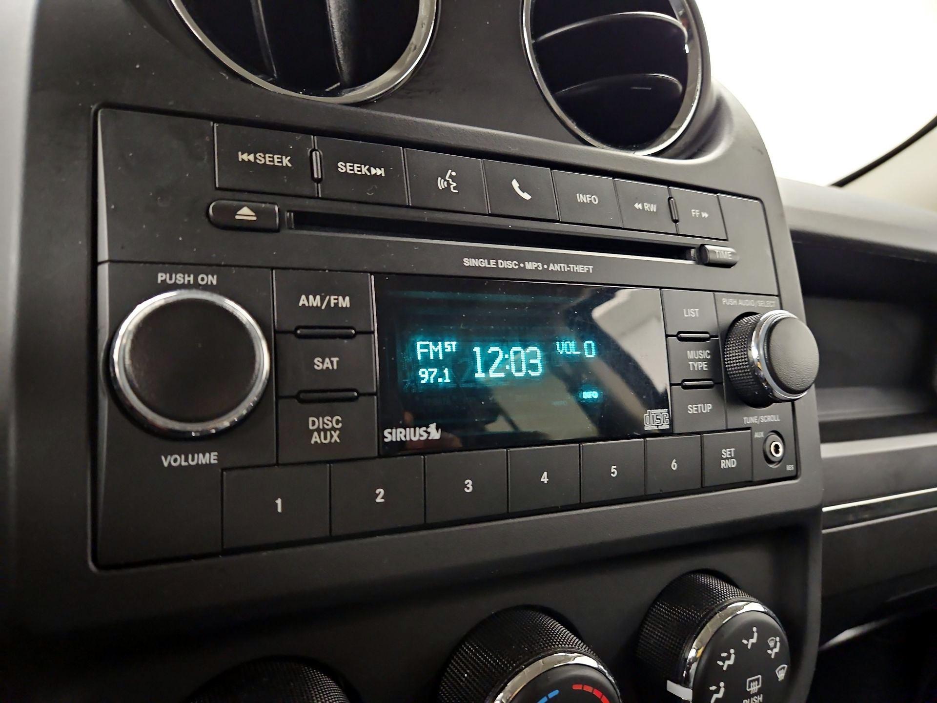 Thumbnail: 2016 Jeep Patriot - 13