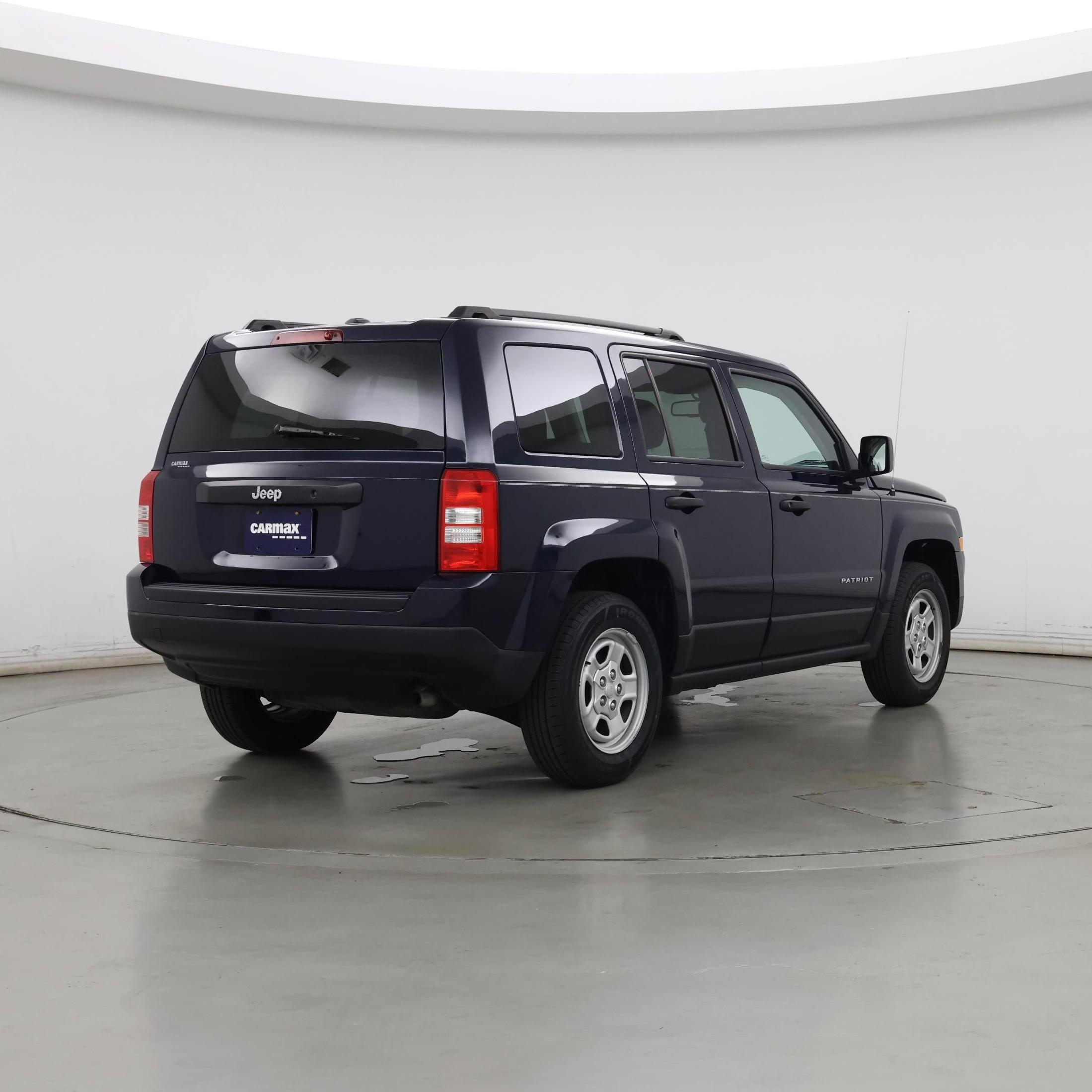 Thumbnail: 2016 Jeep Patriot - 8