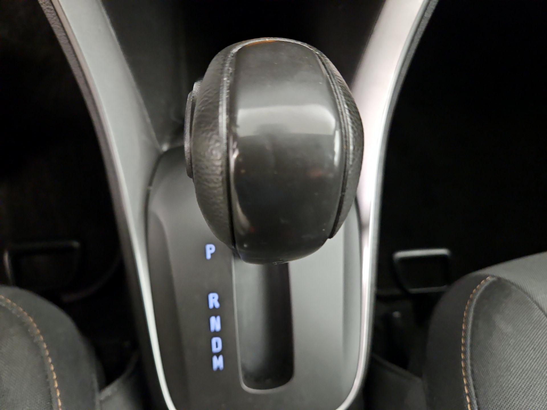 Thumbnail: 2019 Chevrolet Trax - 17
