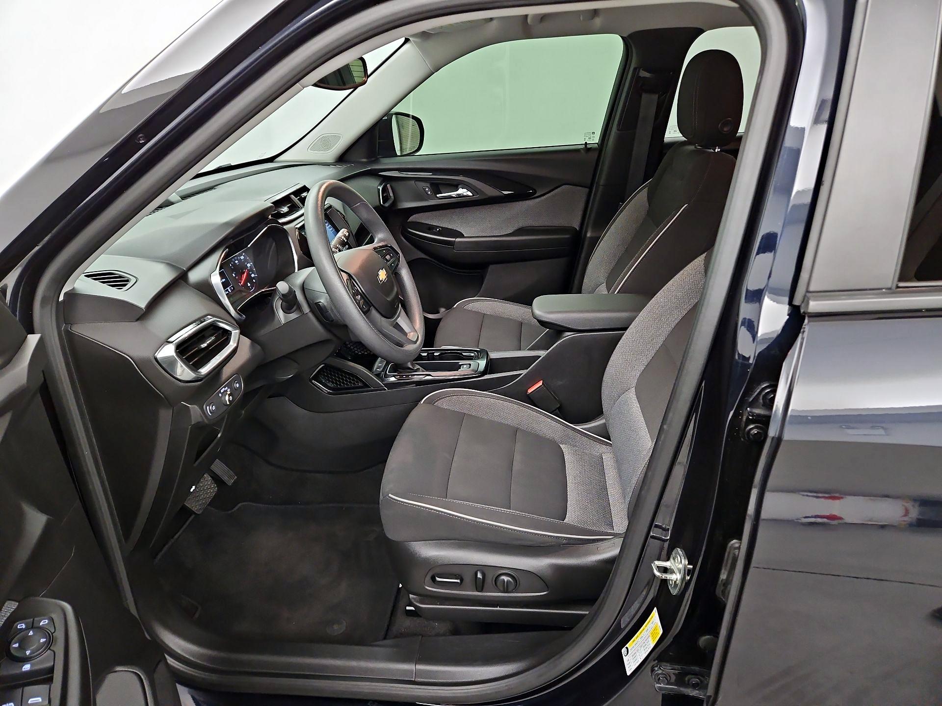 Thumbnail: 2021 Chevrolet TrailBlazer - 11