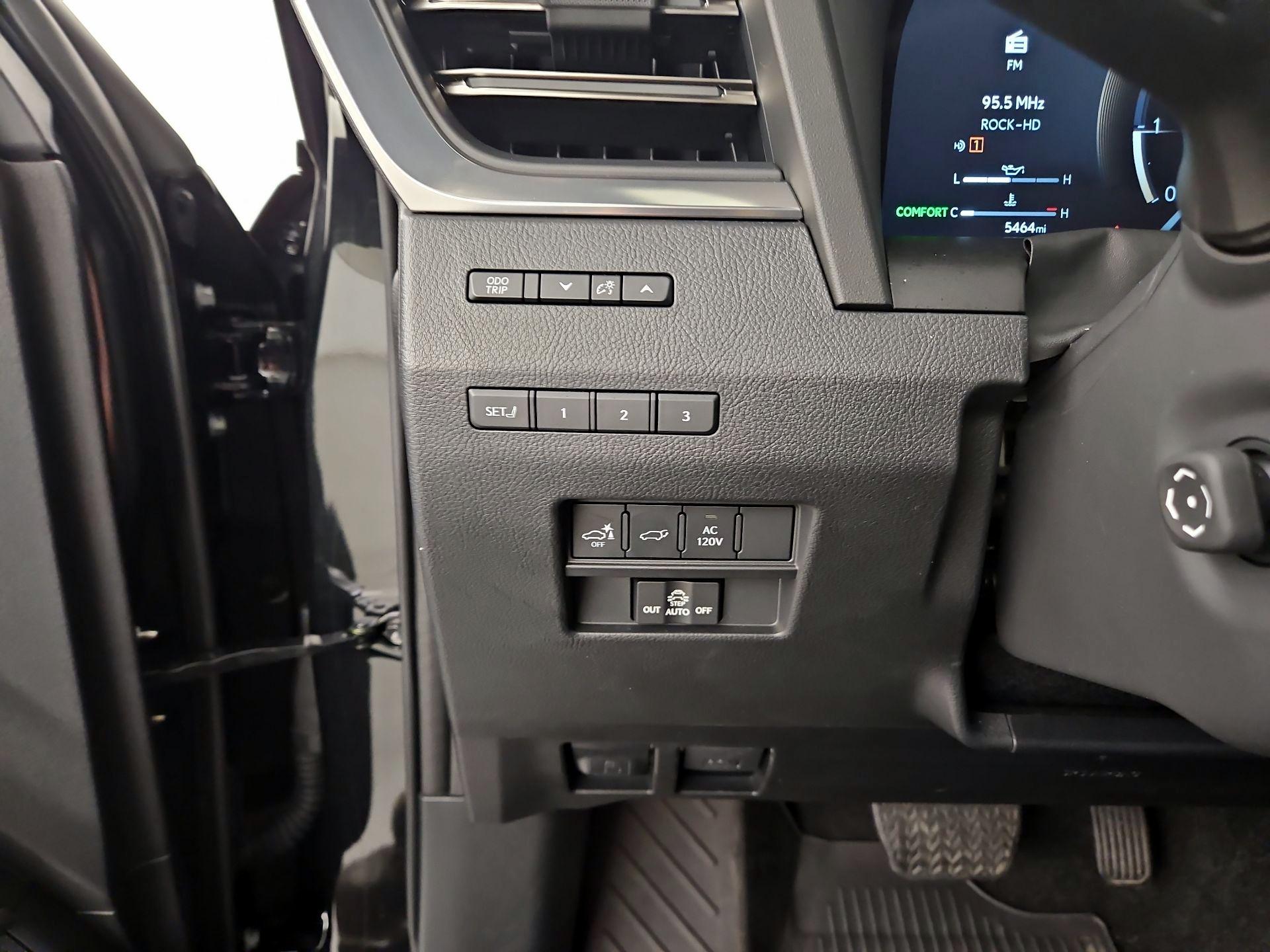Thumbnail: 2024 Lexus GX - 13