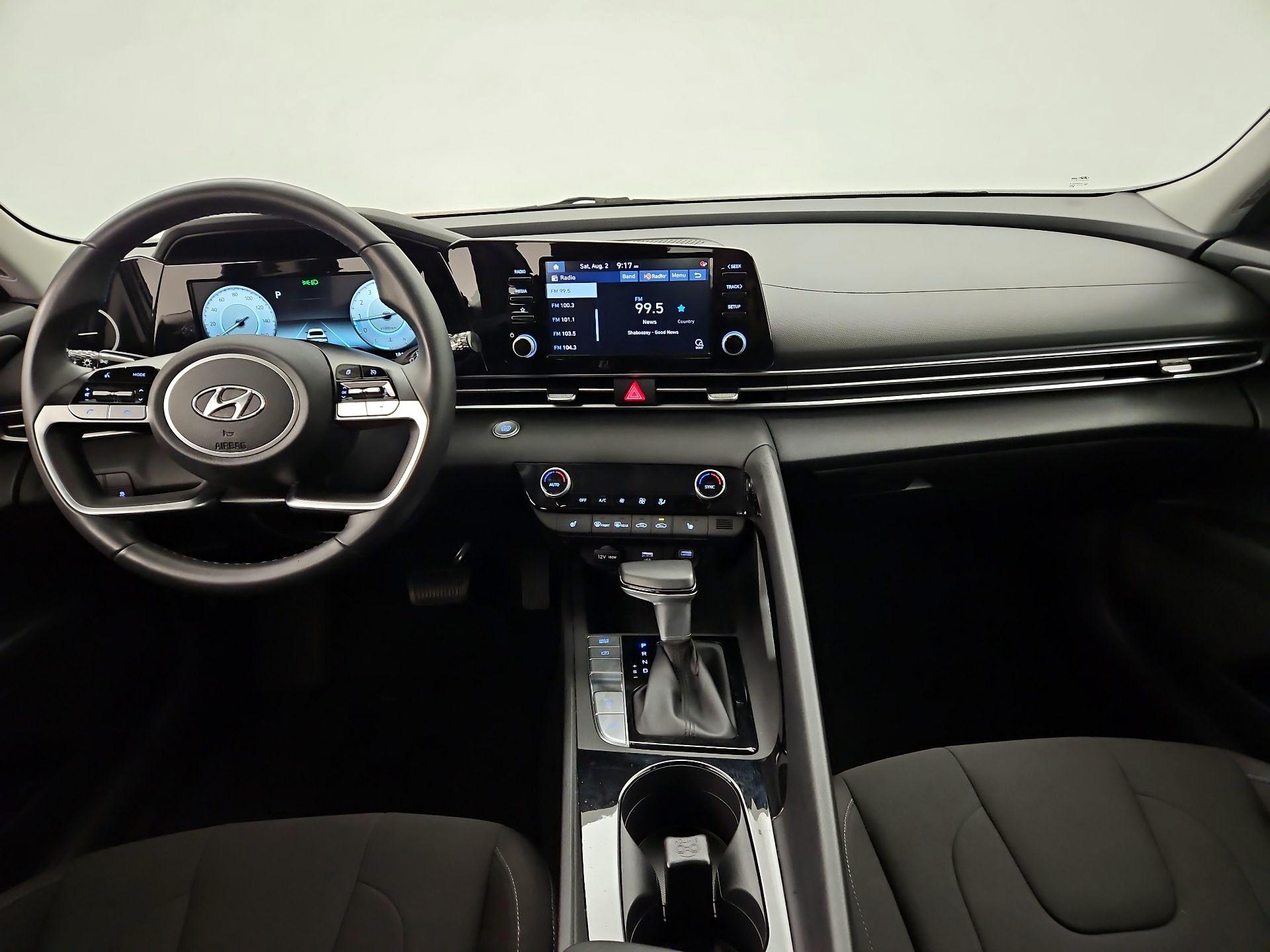 Thumbnail: 2022 Hyundai Elantra - 9