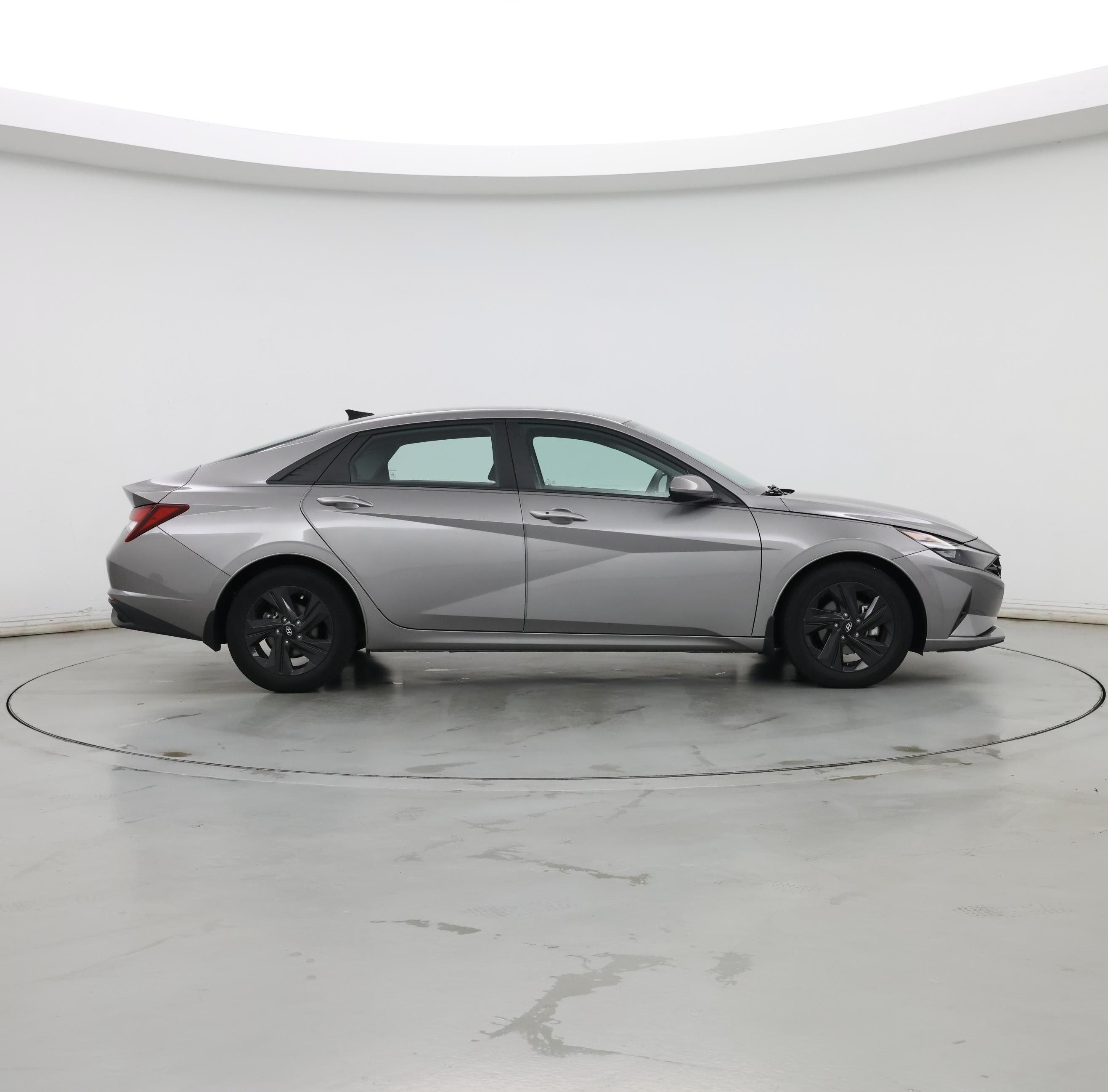 Thumbnail: 2022 Hyundai Elantra - 7