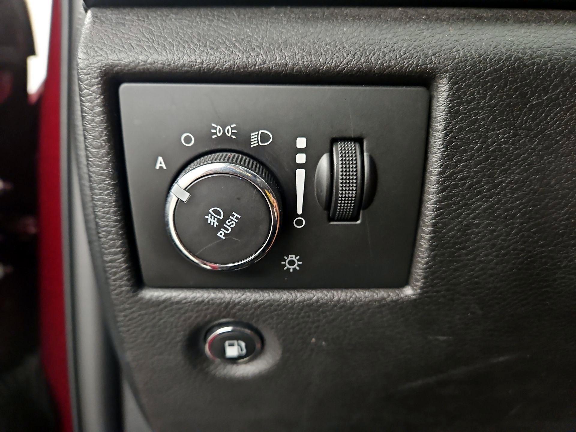 Thumbnail: 2019 Jeep Grand Cherokee - 13