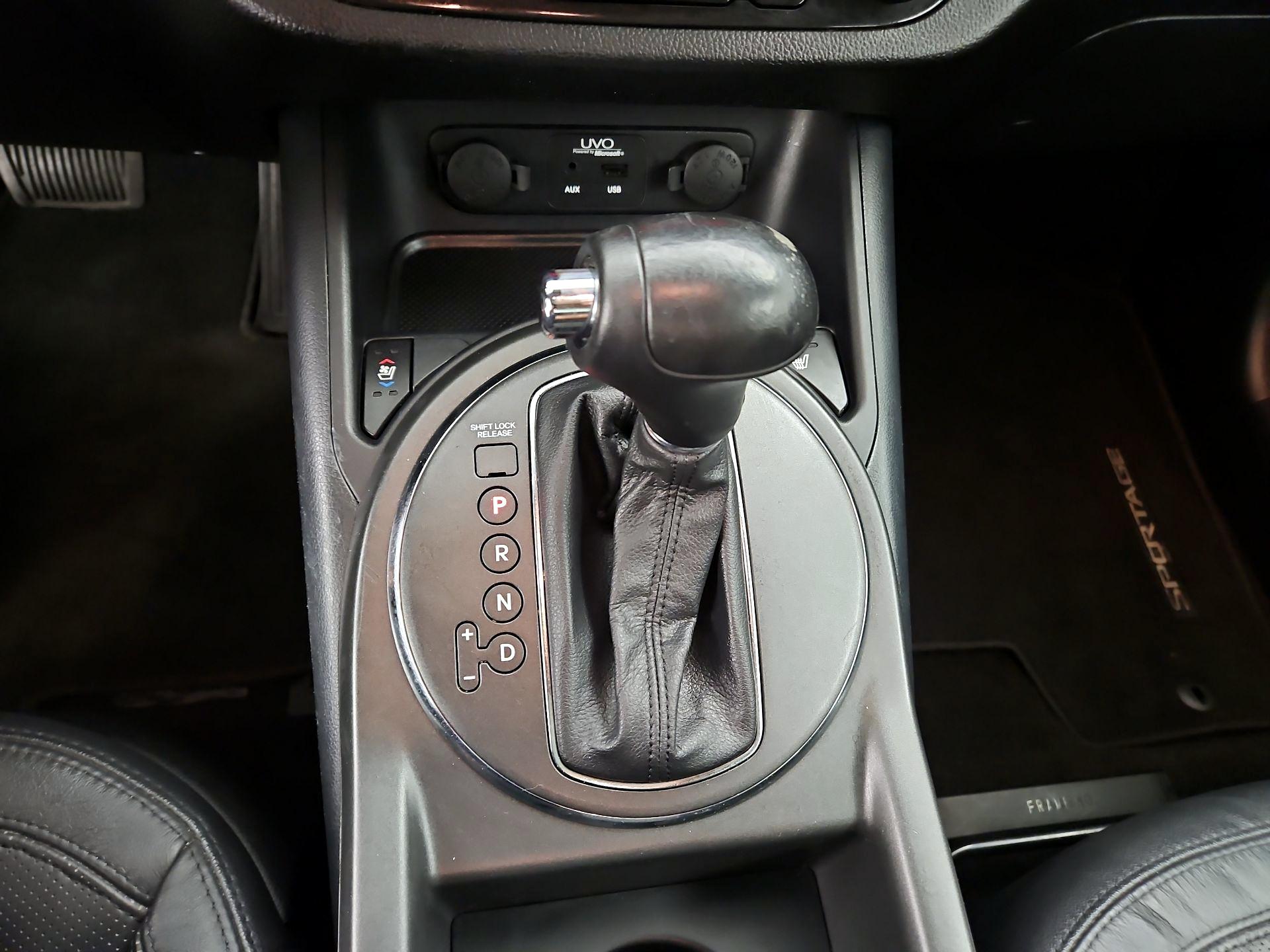 Thumbnail: 2013 Kia Sportage - 17