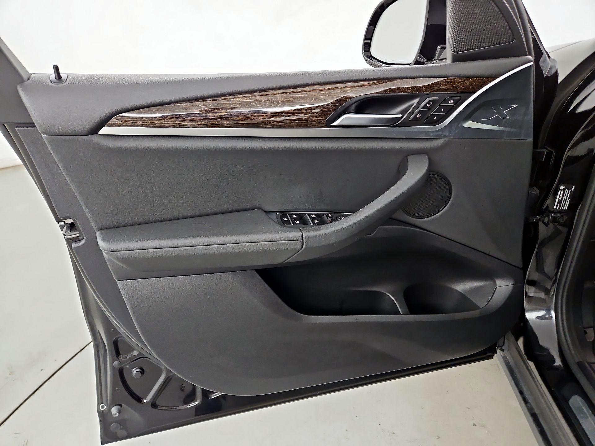 Thumbnail: 2019 BMW X3 - 12