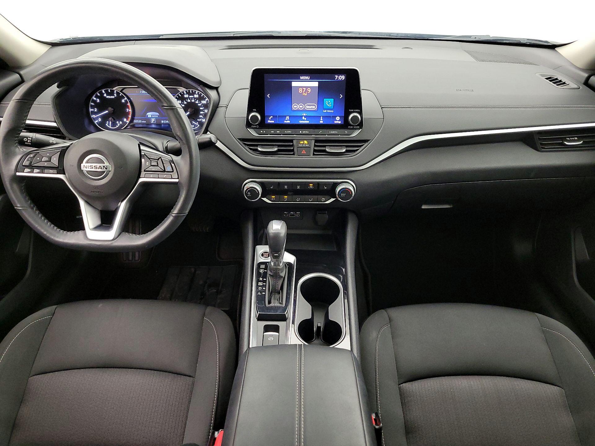 Thumbnail: 2022 Nissan Altima - 9