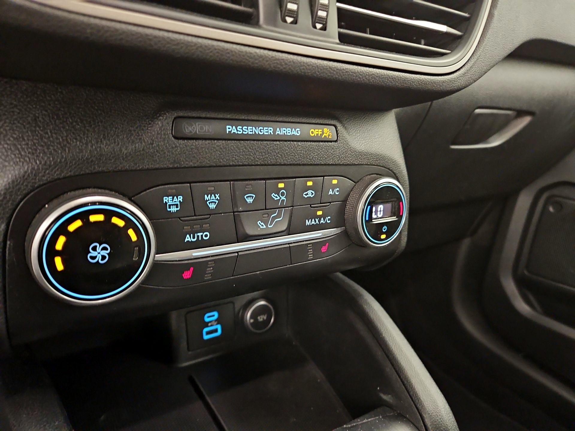 Thumbnail: 2020 Ford Escape - 16