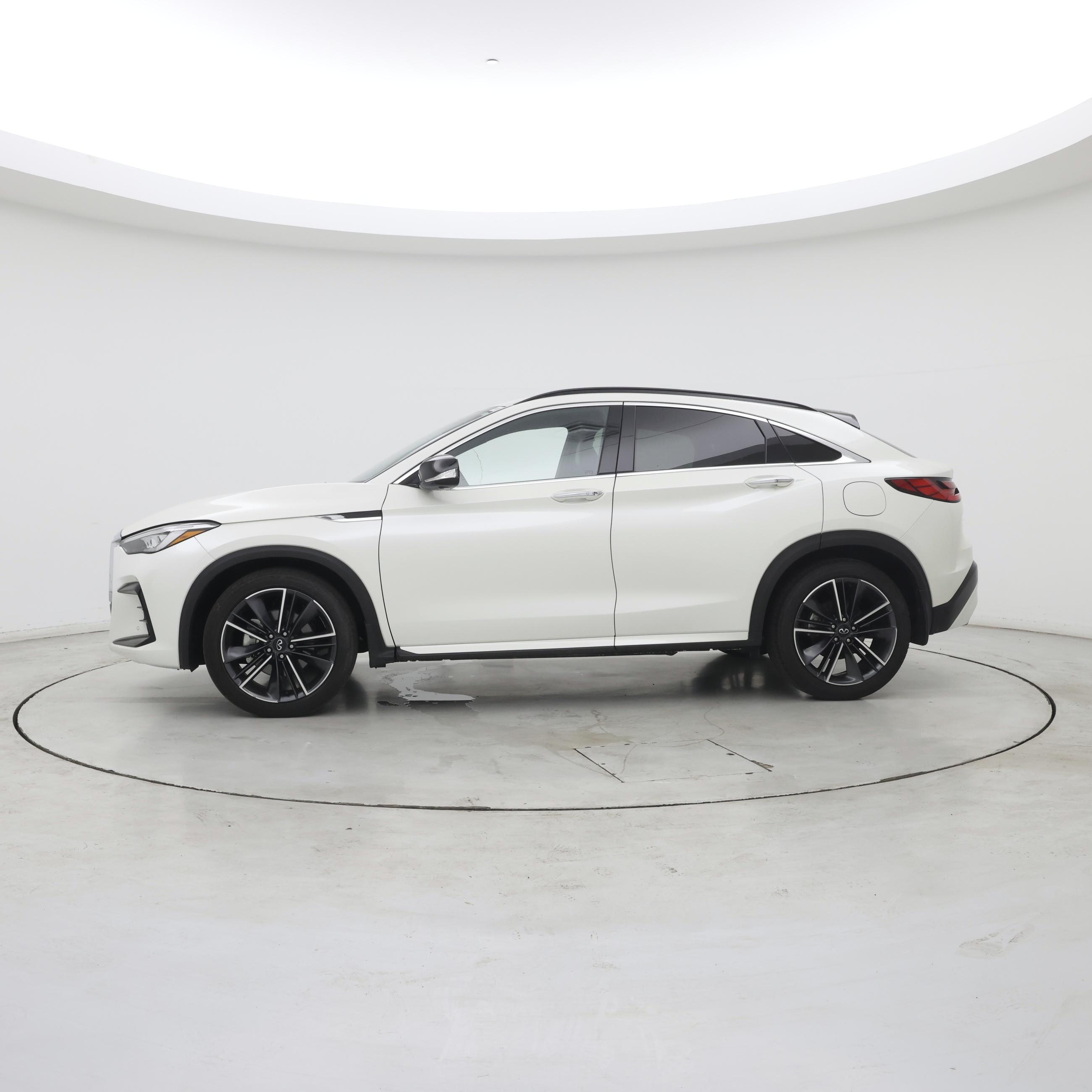 Thumbnail: 2022 INFINITI QX55 - 3