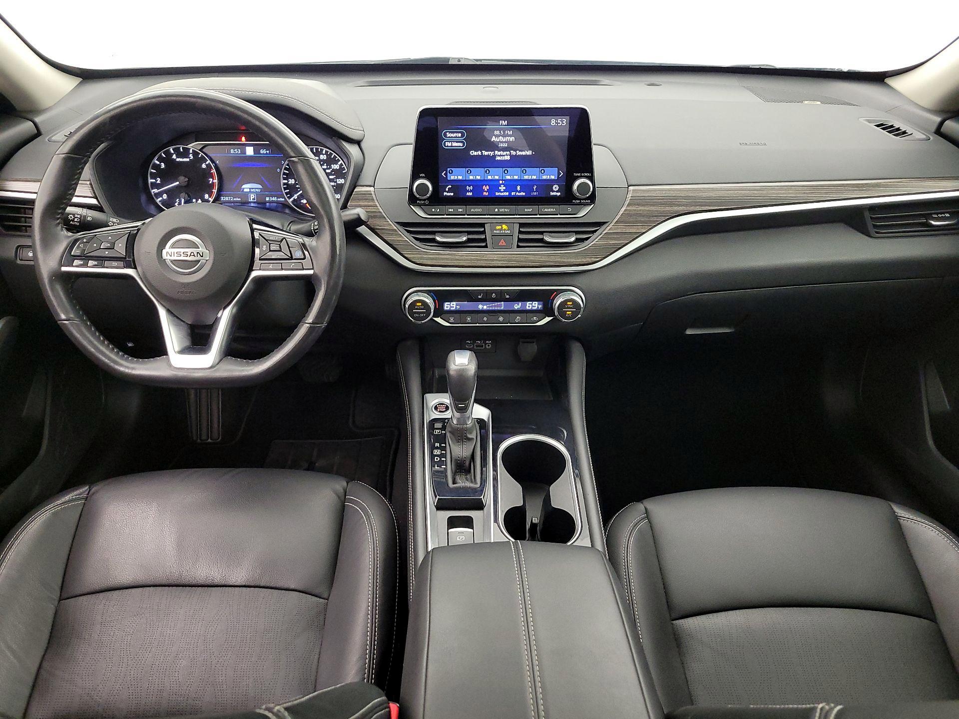 Thumbnail: 2022 Nissan Altima - 9