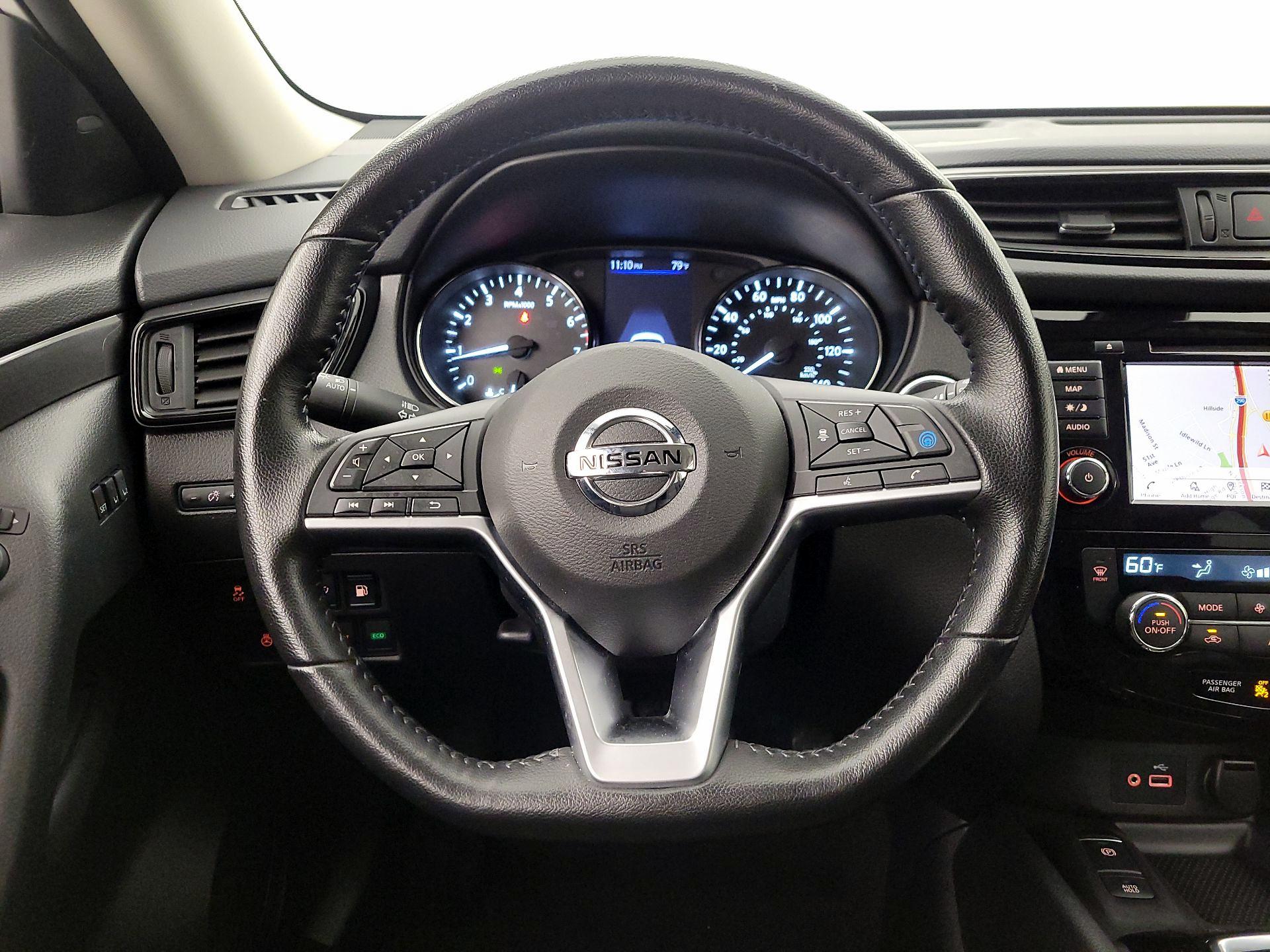 Thumbnail: 2020 Nissan Rogue - 10