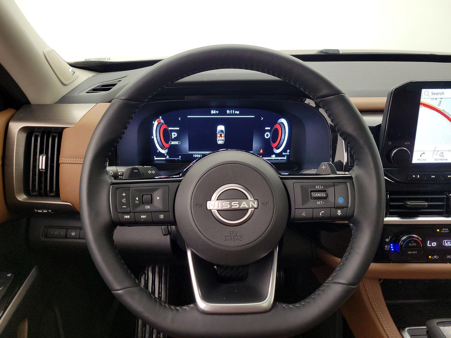 Thumbnail: 2023 Nissan Pathfinder - 10