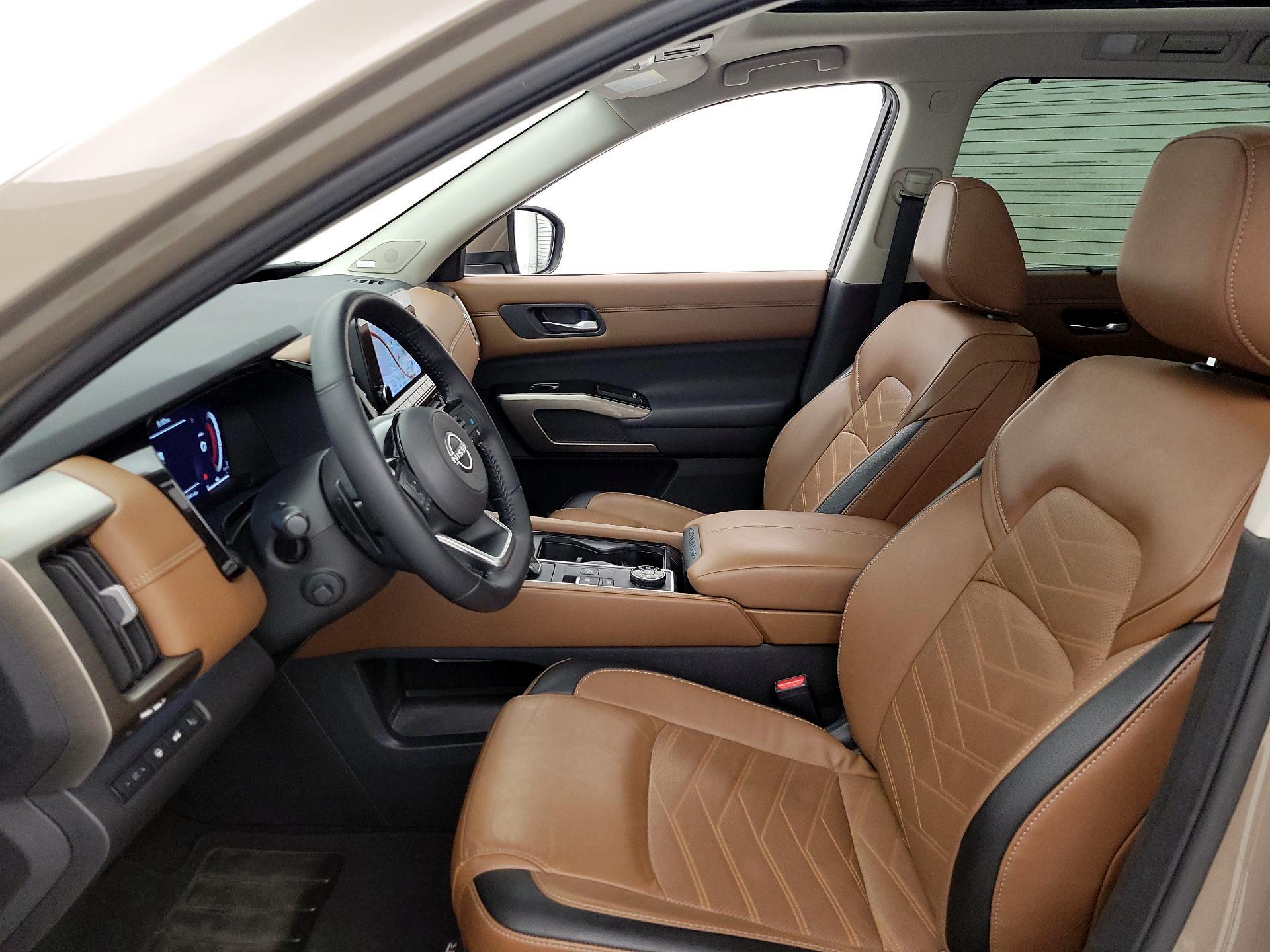 Thumbnail: 2023 Nissan Pathfinder - 11