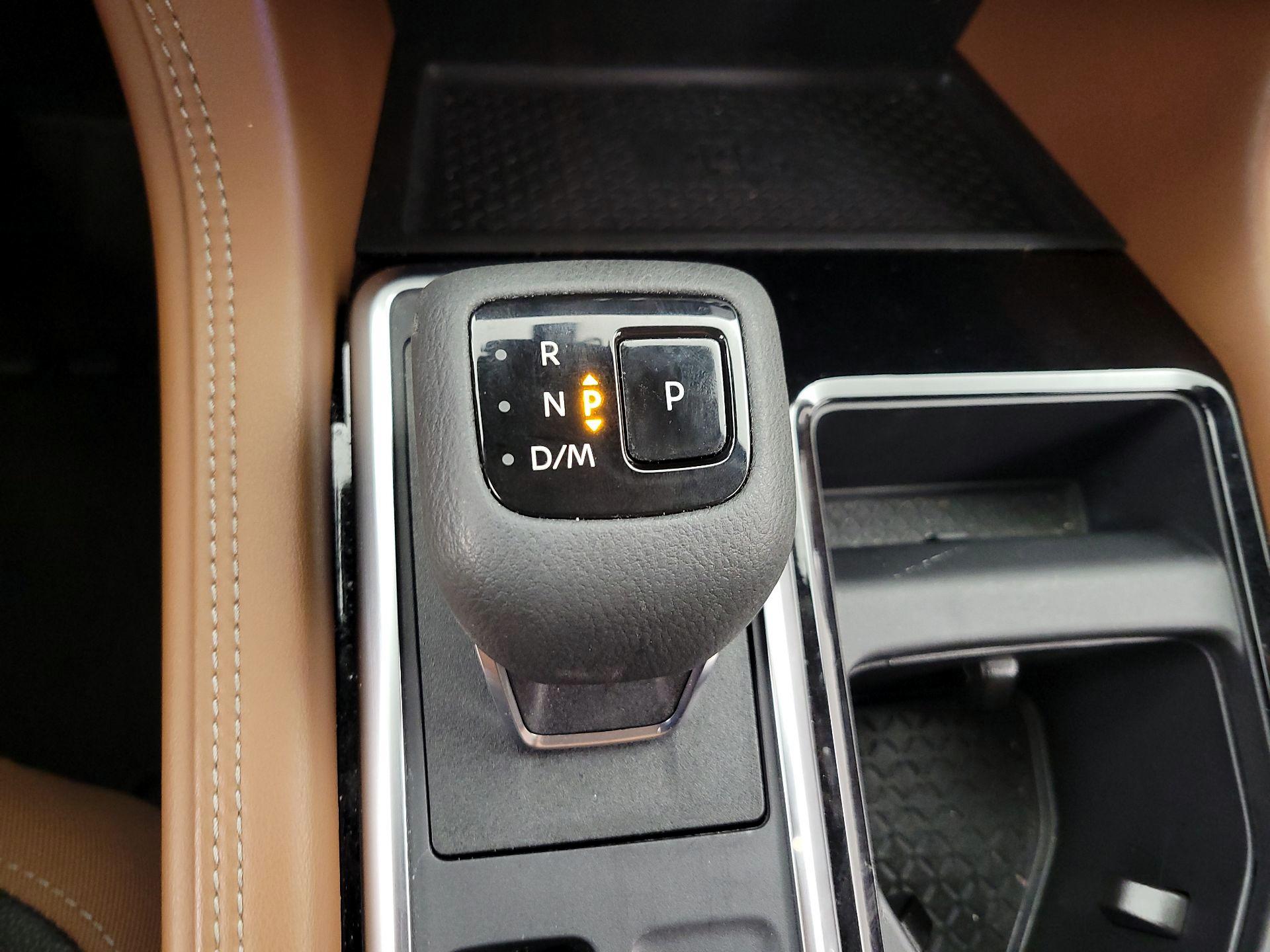 Thumbnail: 2023 Nissan Pathfinder - 18