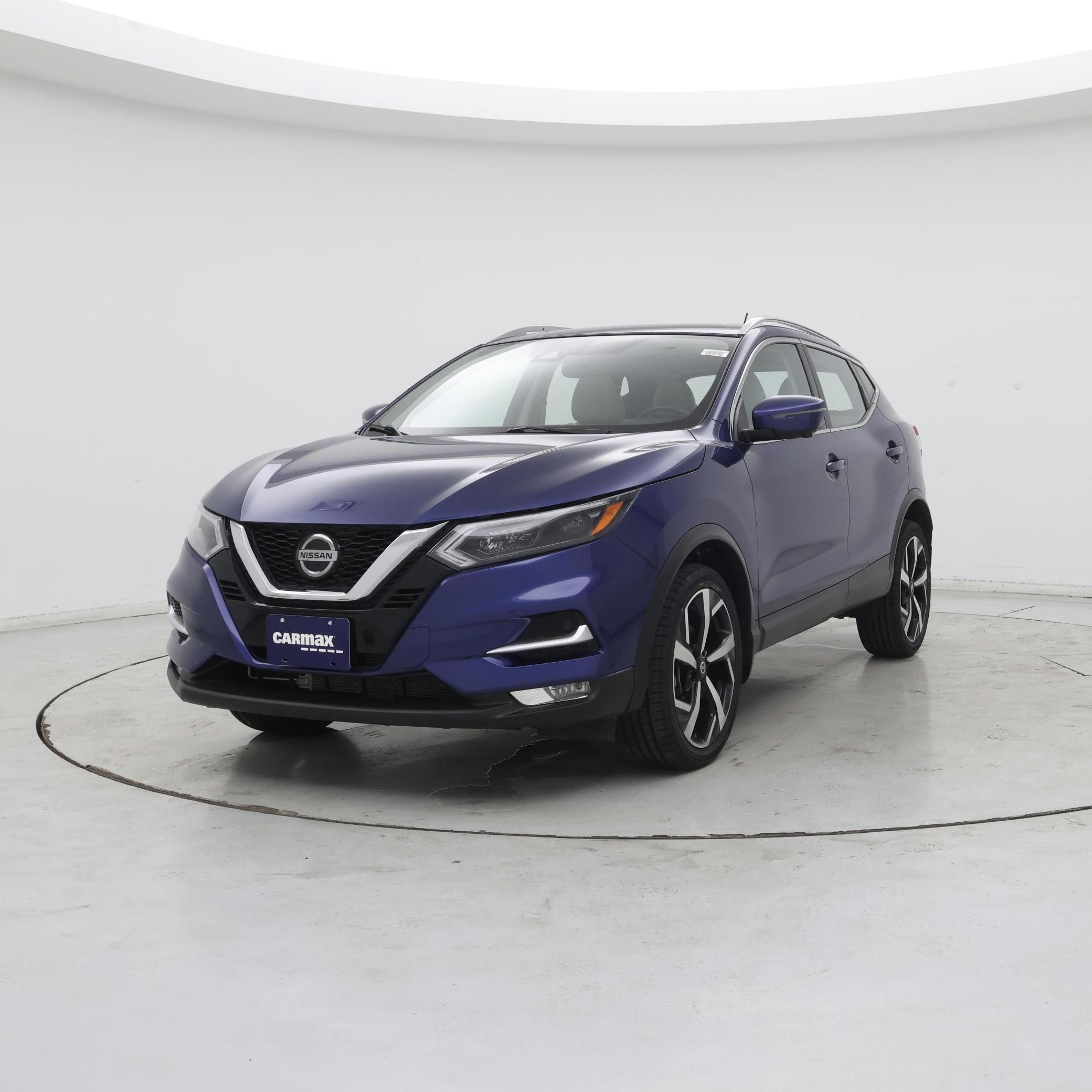 Thumbnail: 2021 Nissan Rogue Sport - 4