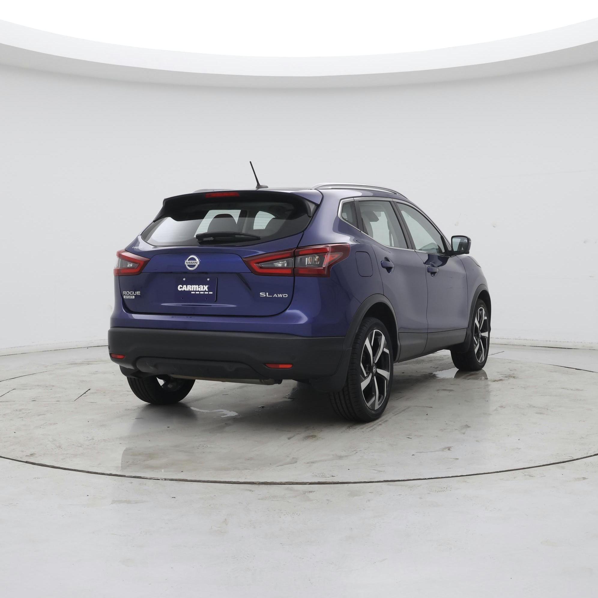 Thumbnail: 2021 Nissan Rogue Sport - 8