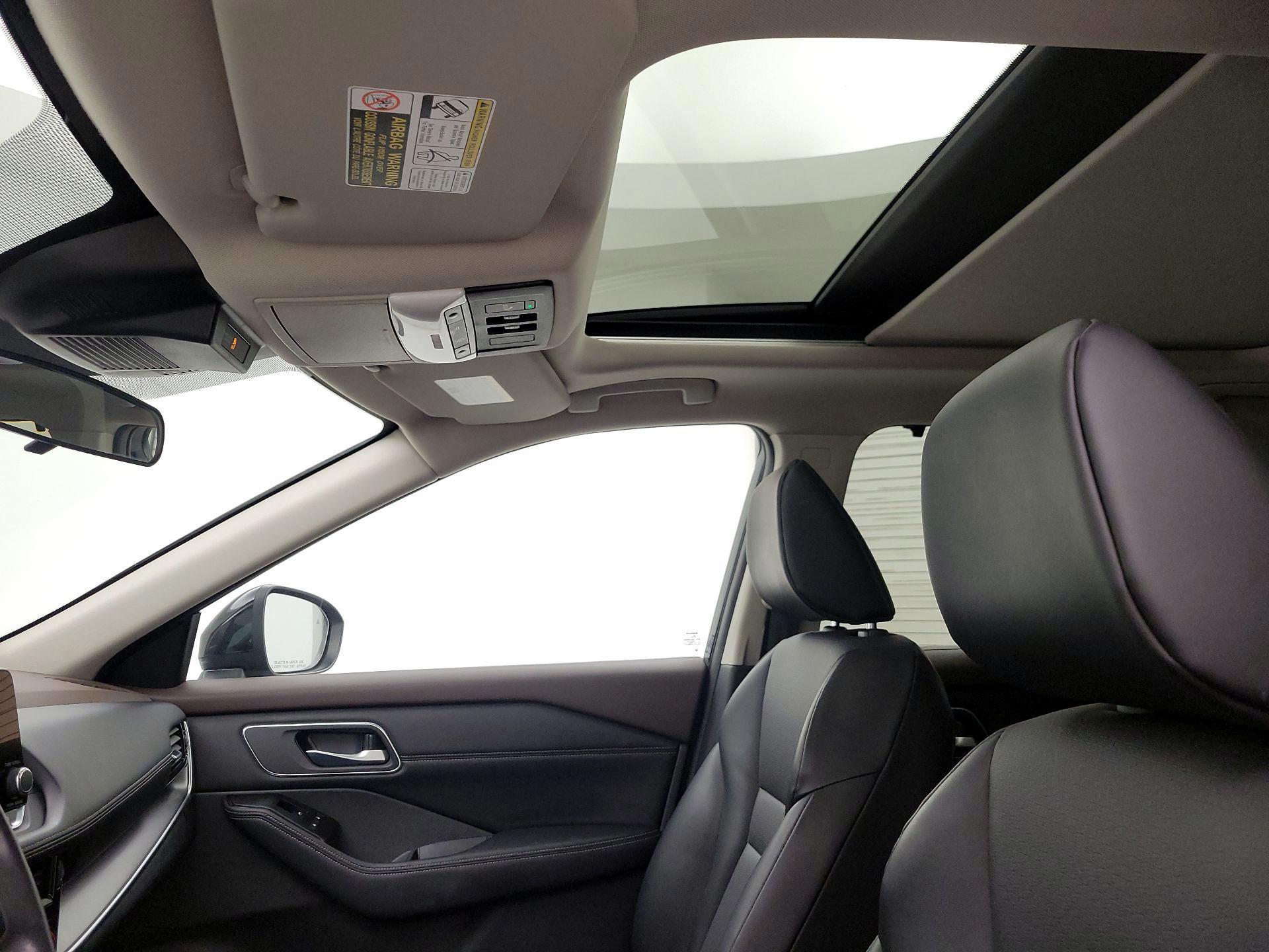 Thumbnail: 2021 Nissan Rogue - 18