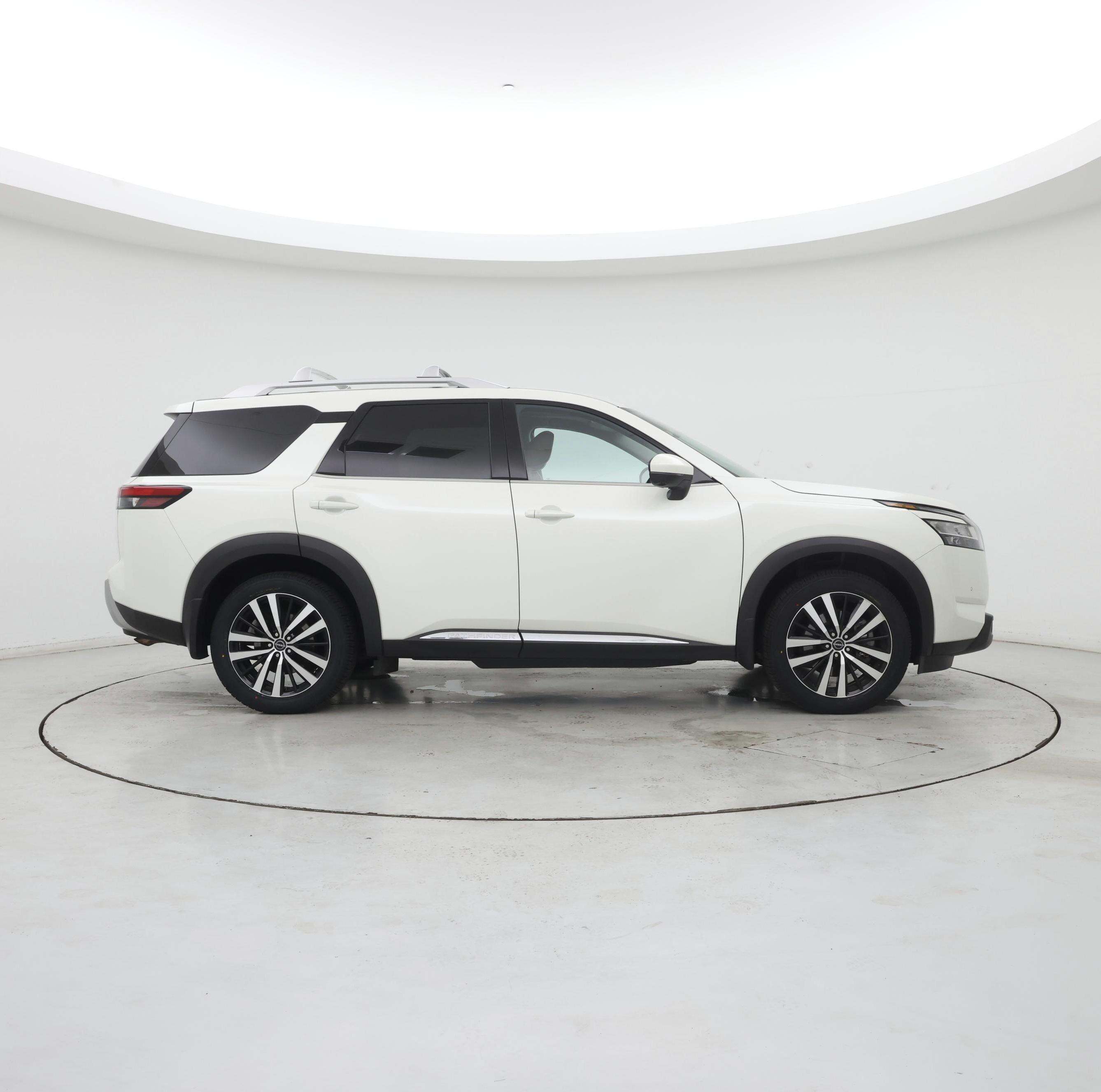 Thumbnail: 2023 Nissan Pathfinder - 7