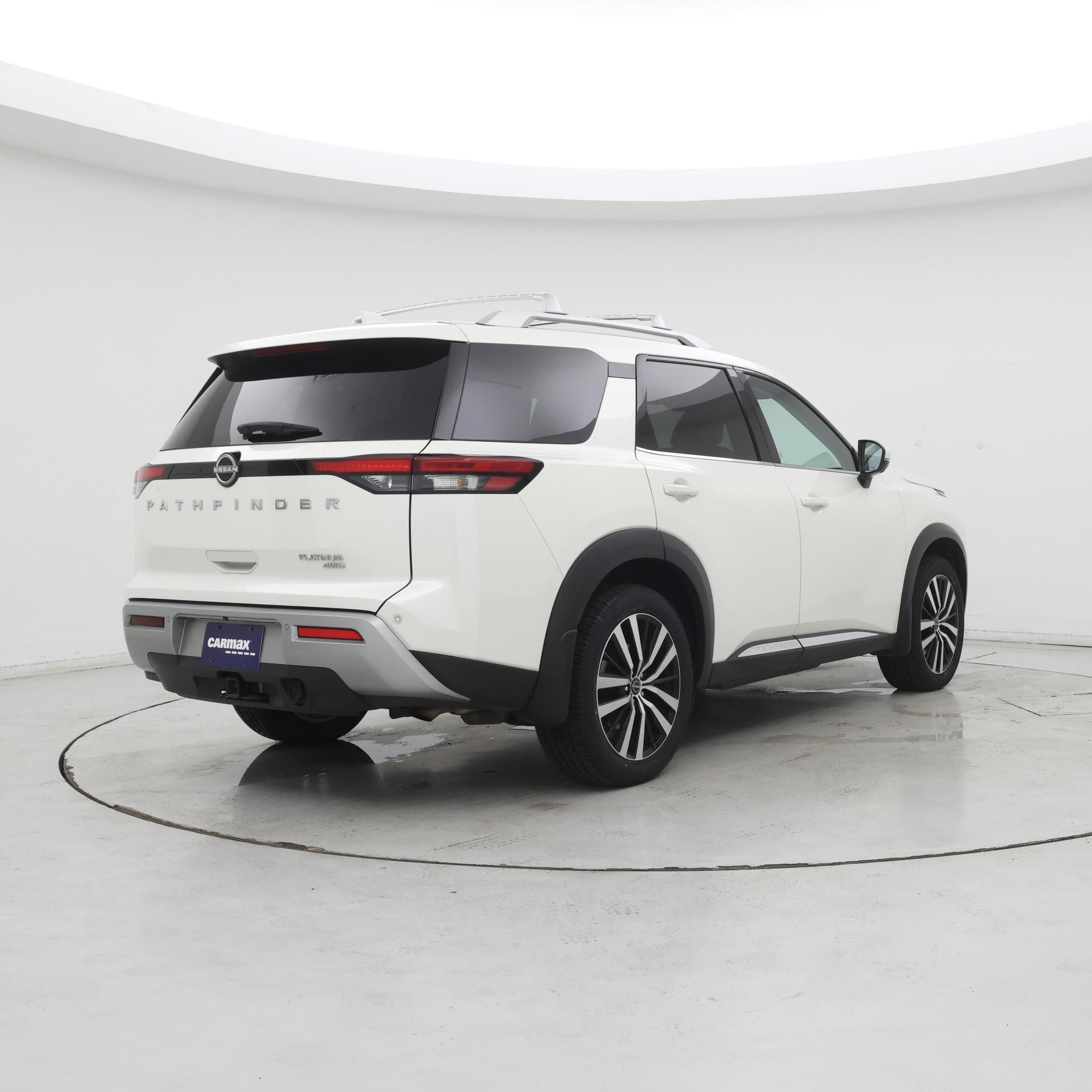 Thumbnail: 2023 Nissan Pathfinder - 8