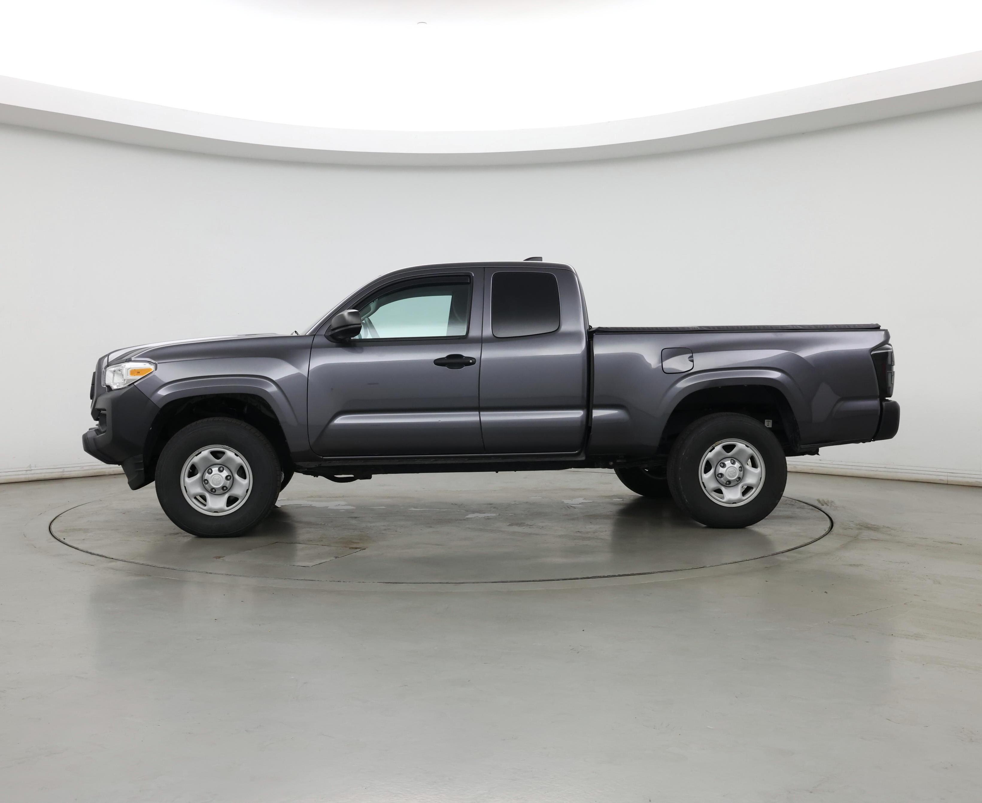 Thumbnail: 2021 Toyota Tacoma - 3