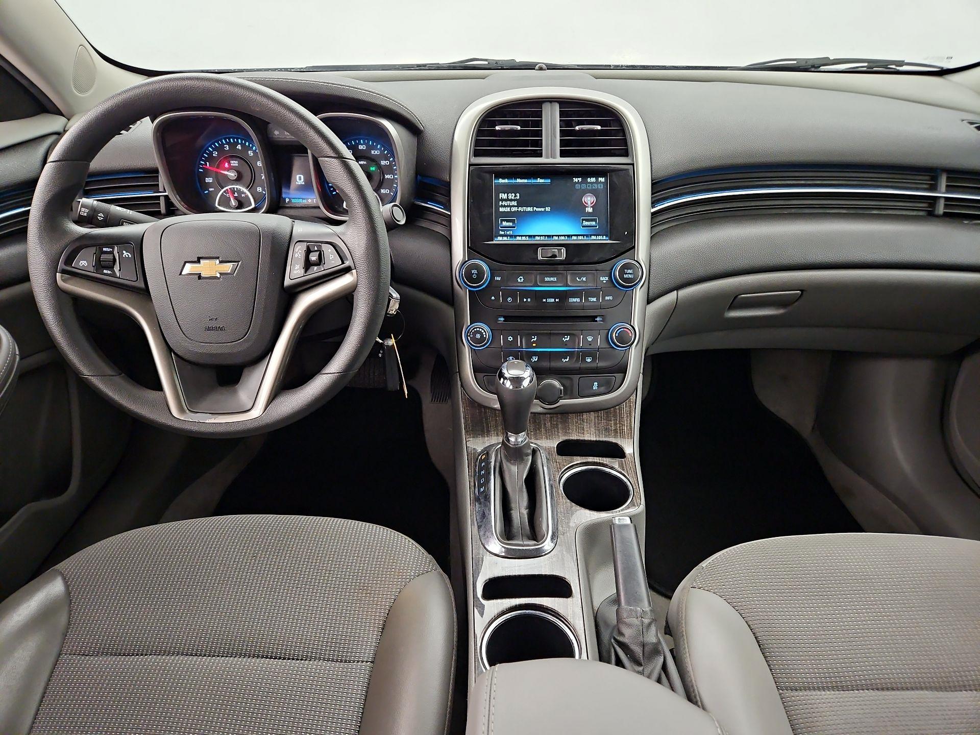 Thumbnail: 2016 Chevrolet Malibu - 9