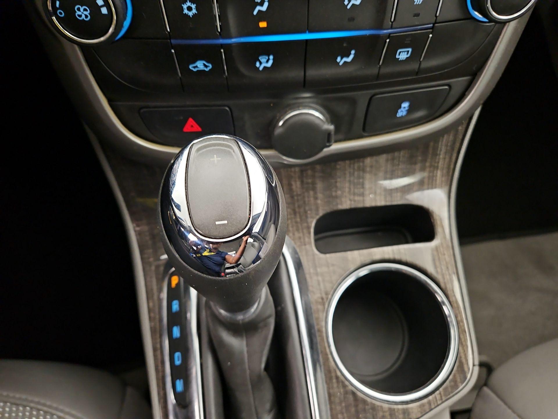 Thumbnail: 2016 Chevrolet Malibu - 17