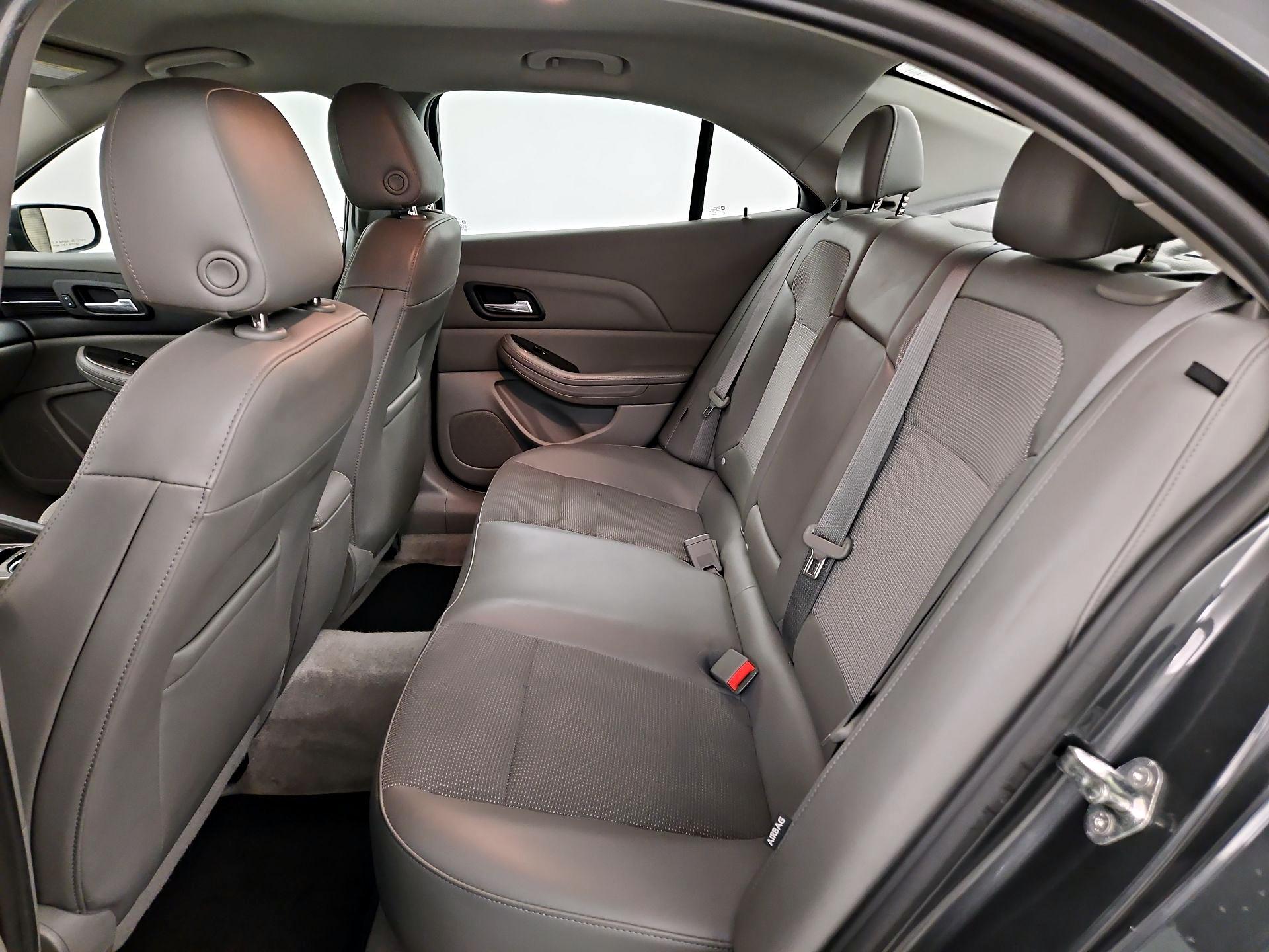Thumbnail: 2016 Chevrolet Malibu - 19