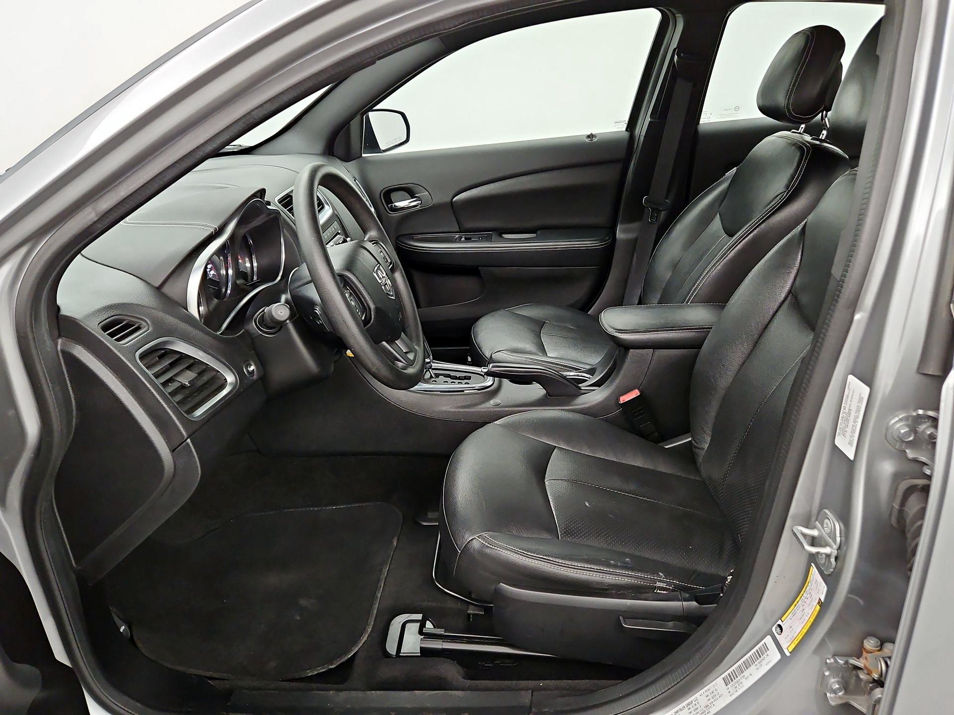 Thumbnail: 2014 Dodge Avenger - 11