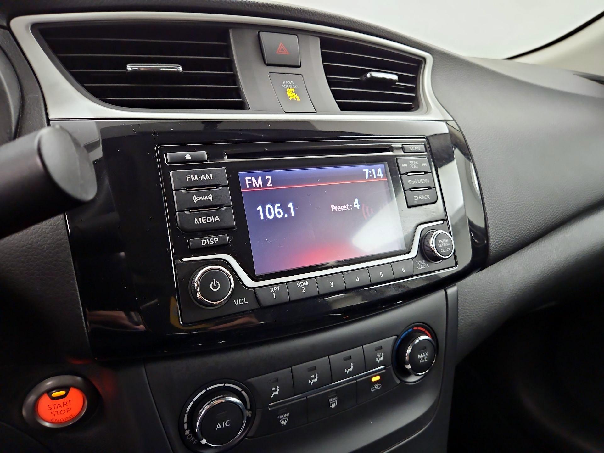 Thumbnail: 2017 Nissan Sentra - 15