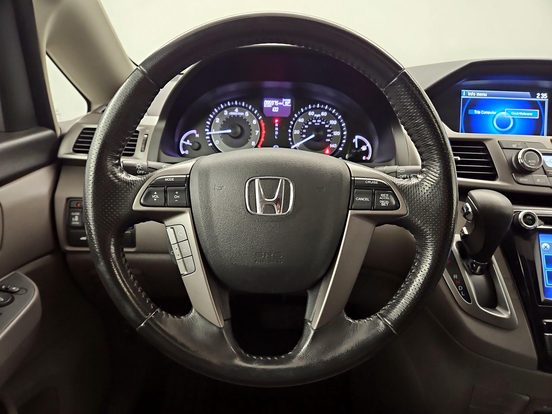 Thumbnail: 2016 Honda Odyssey - 10