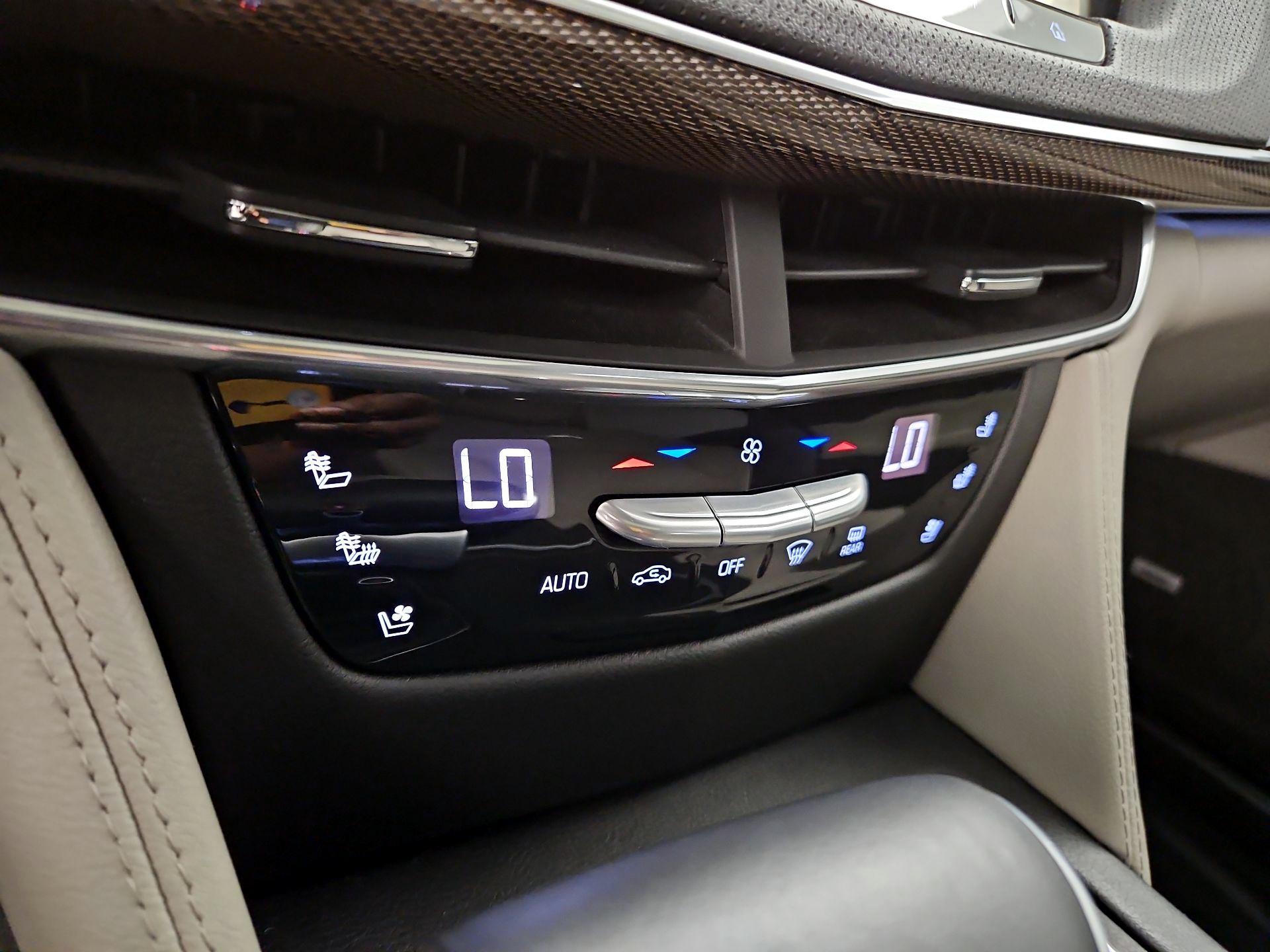 Thumbnail: 2016 Cadillac CT6 - 17