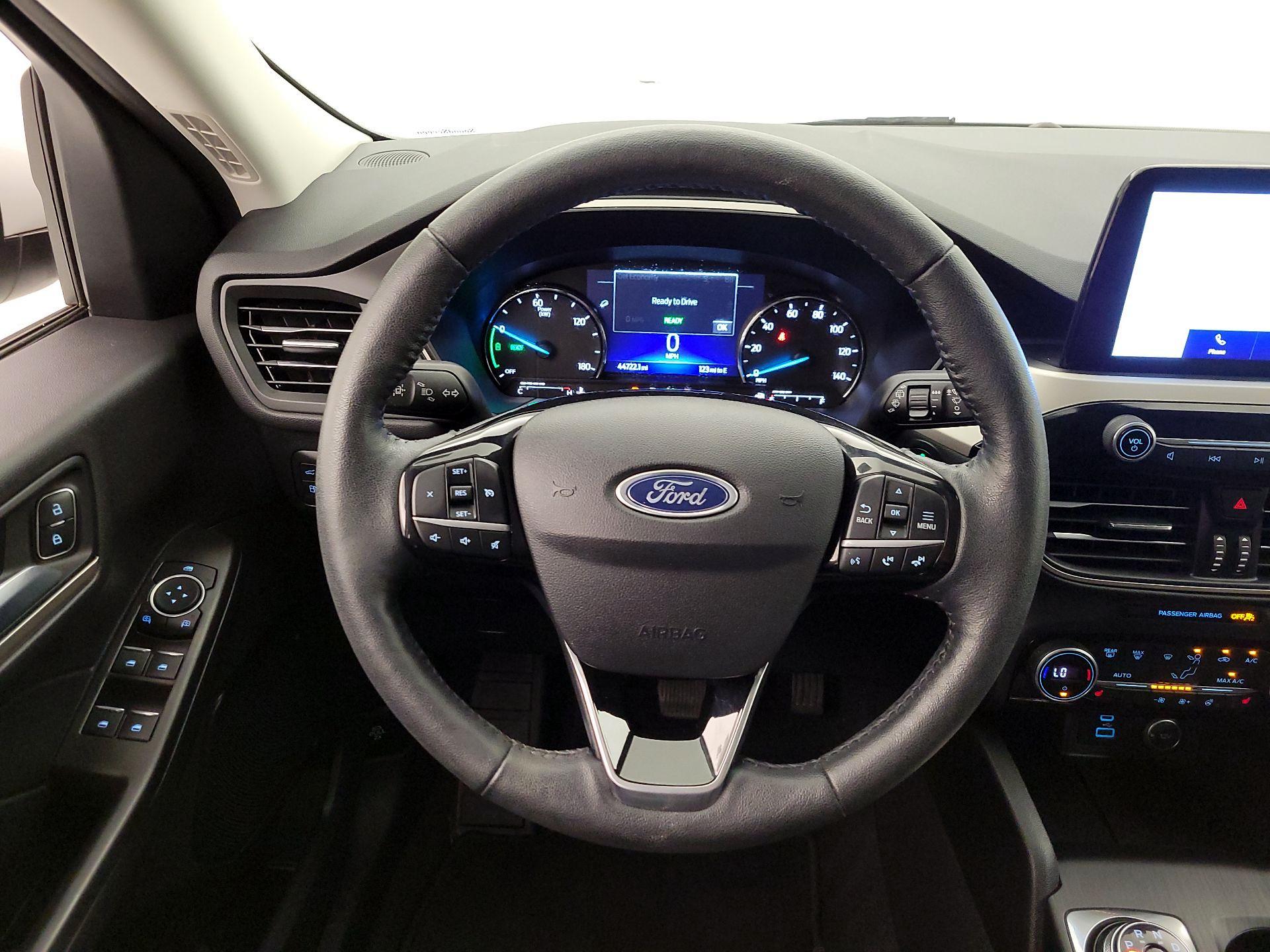 Thumbnail: 2021 Ford Escape - 10
