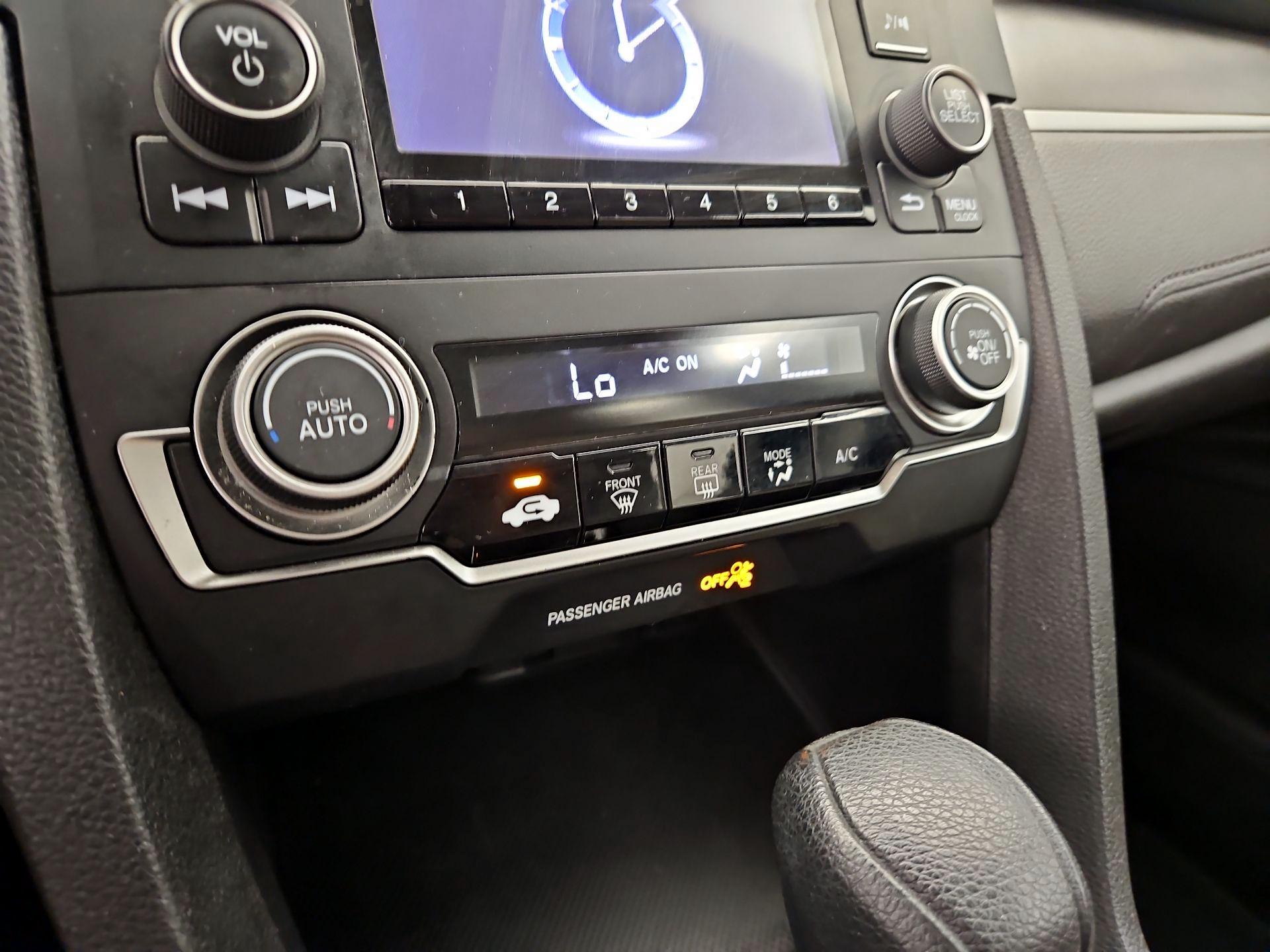 Thumbnail: 2016 Honda Civic - 16