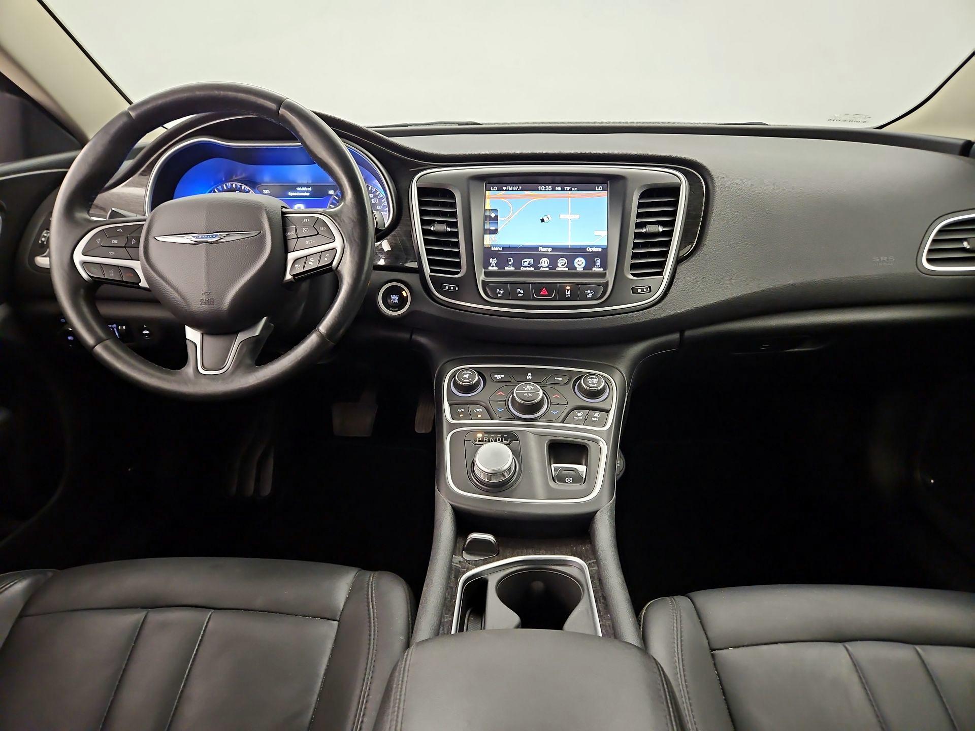 Thumbnail: 2016 Chrysler 200 - 9