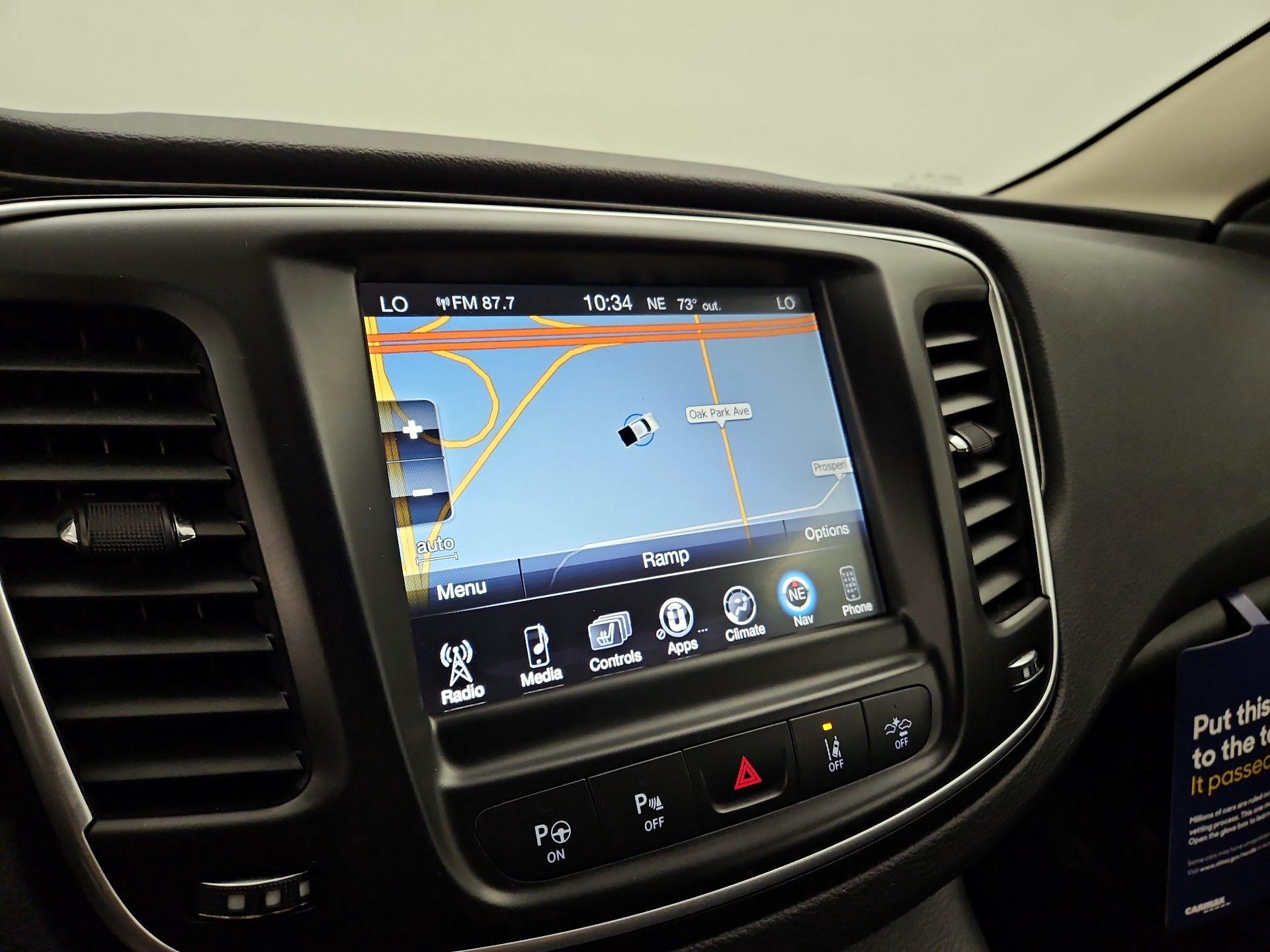 Thumbnail: 2016 Chrysler 200 - 14