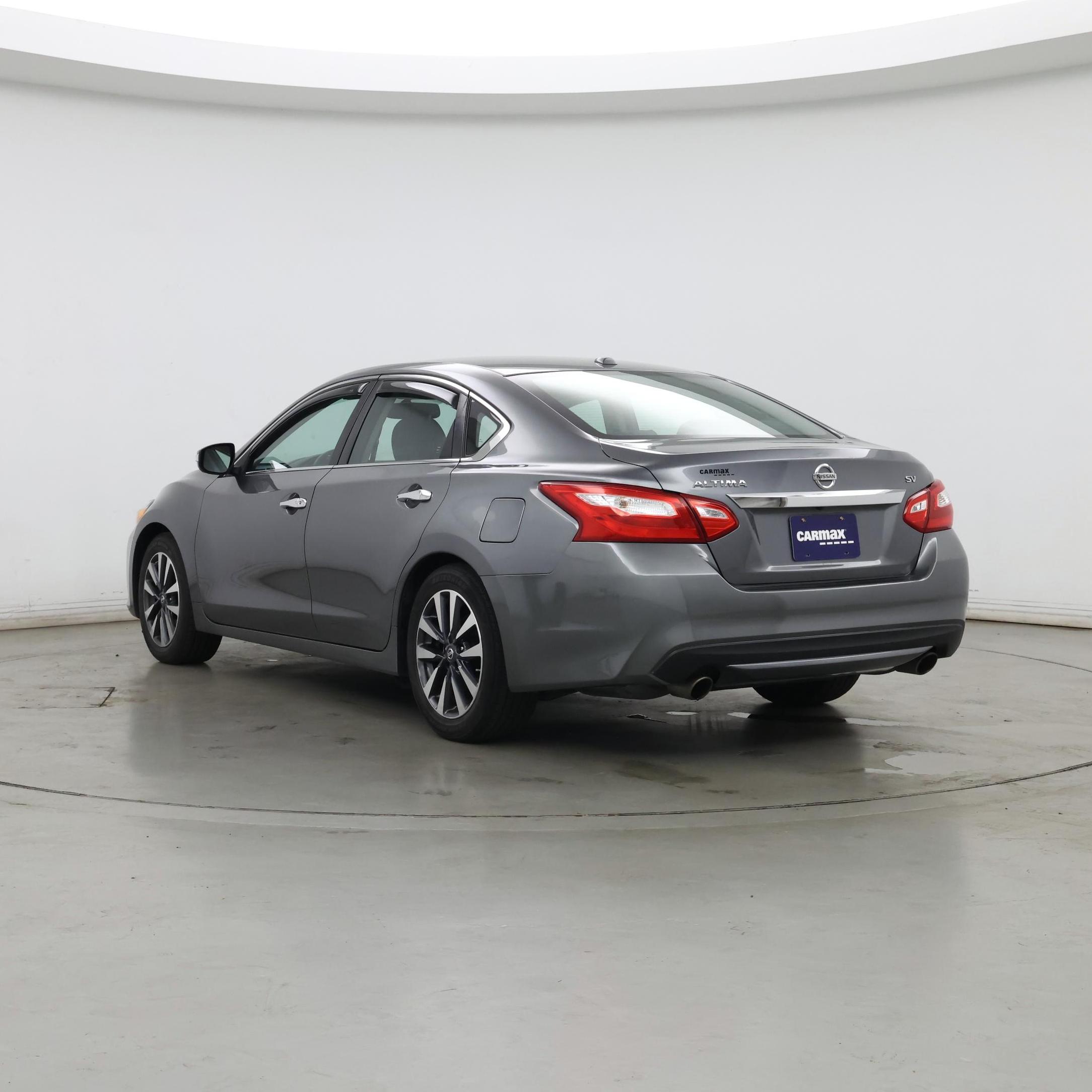 Thumbnail: 2016 Nissan Altima - 2