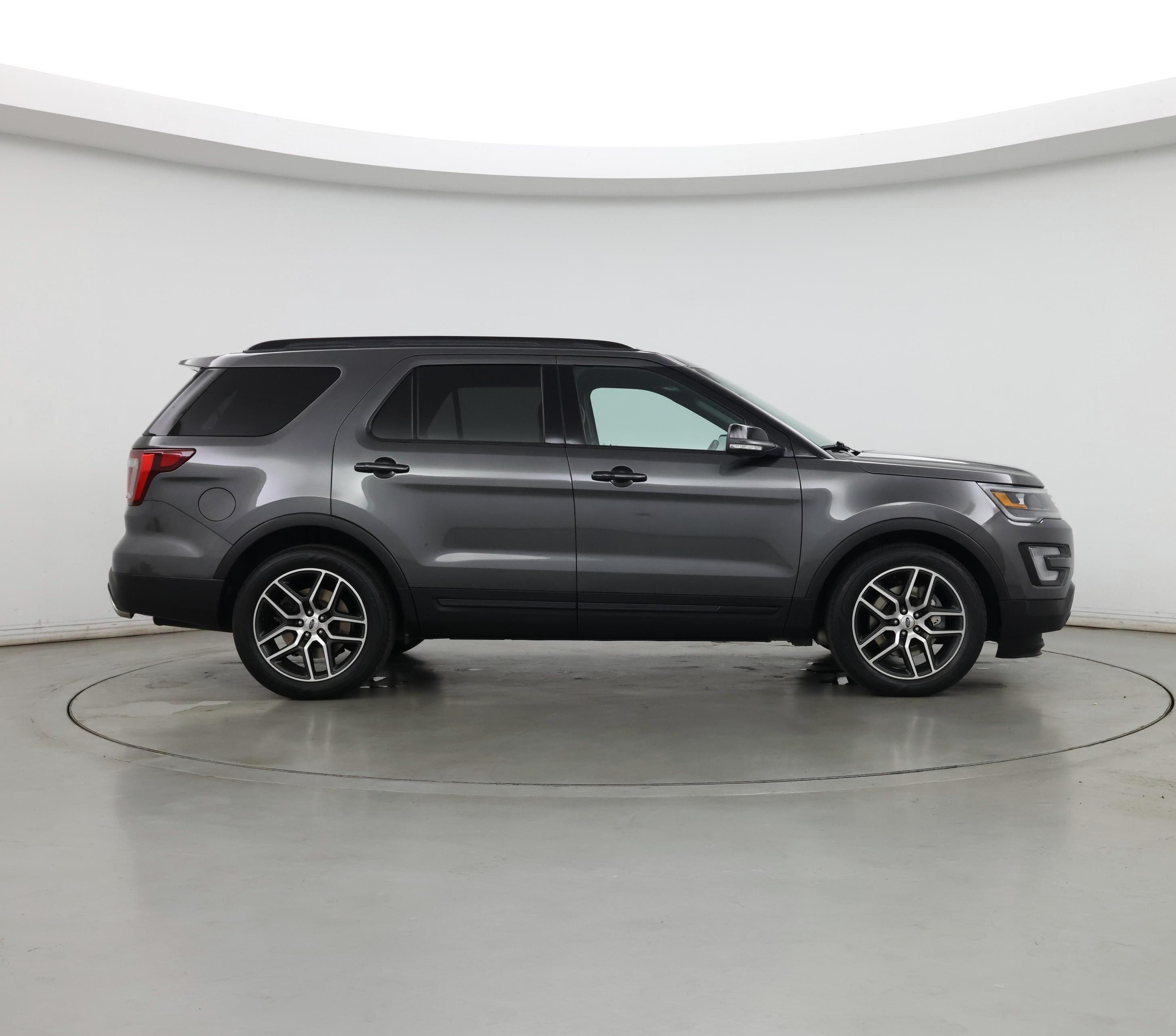 Thumbnail: 2017 Ford Explorer - 7