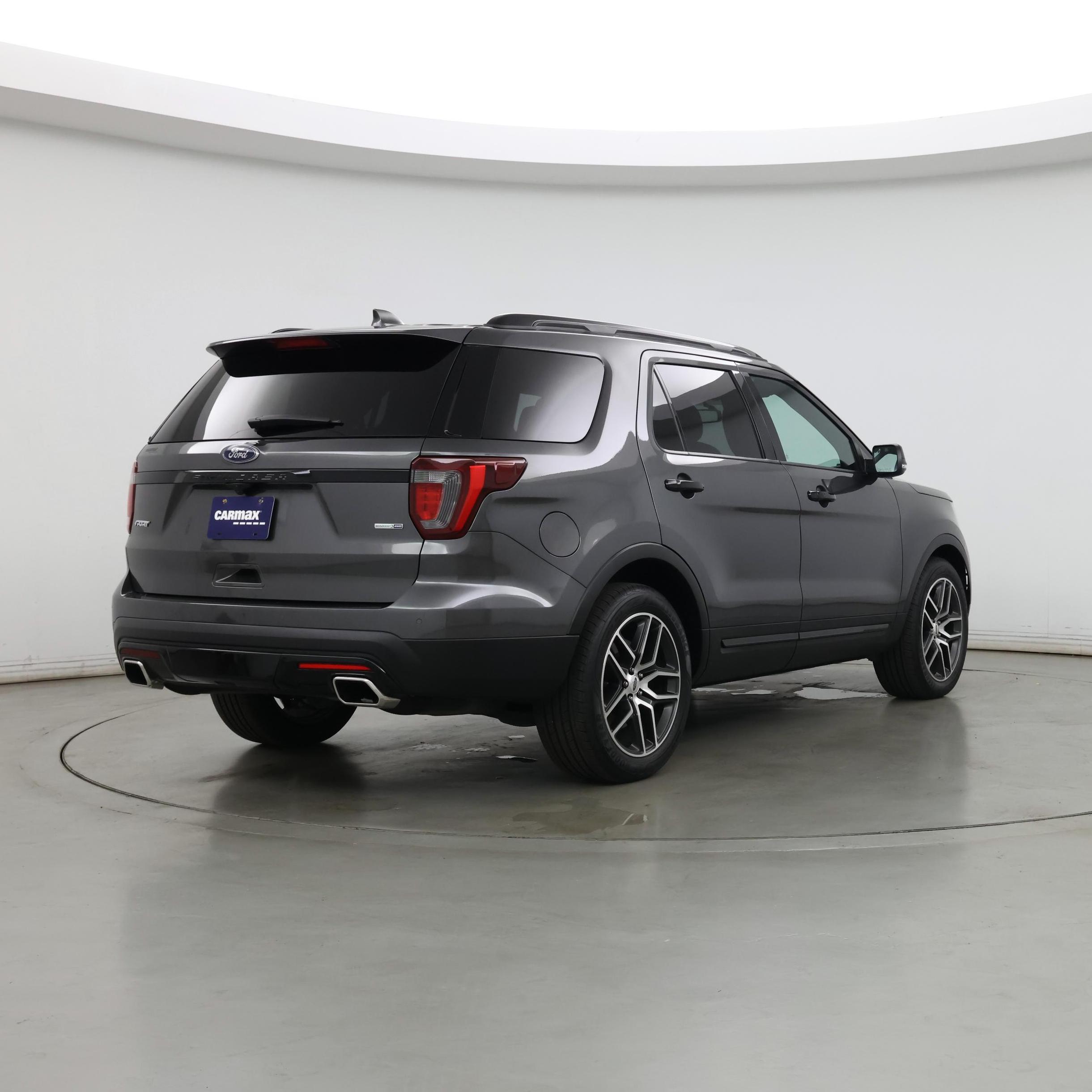 Thumbnail: 2017 Ford Explorer - 8